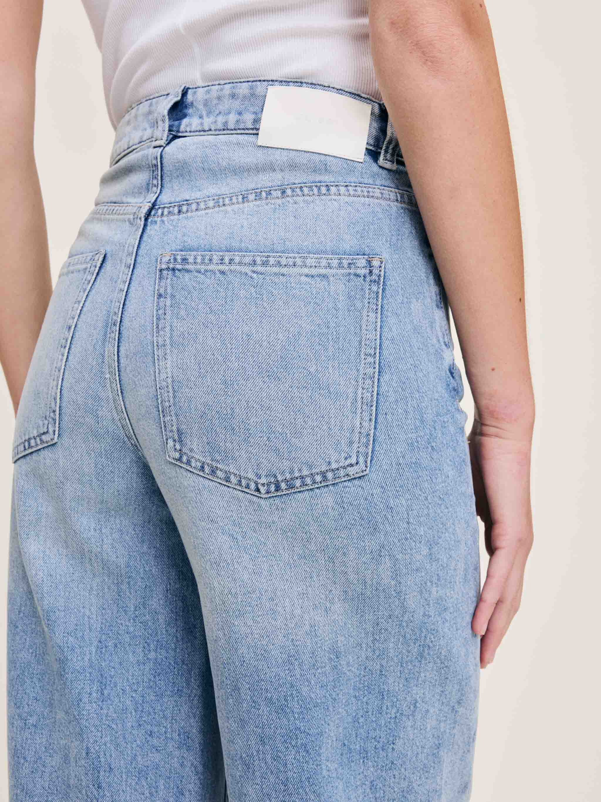 DL1961 - Miro Rigid Barrel Jean -