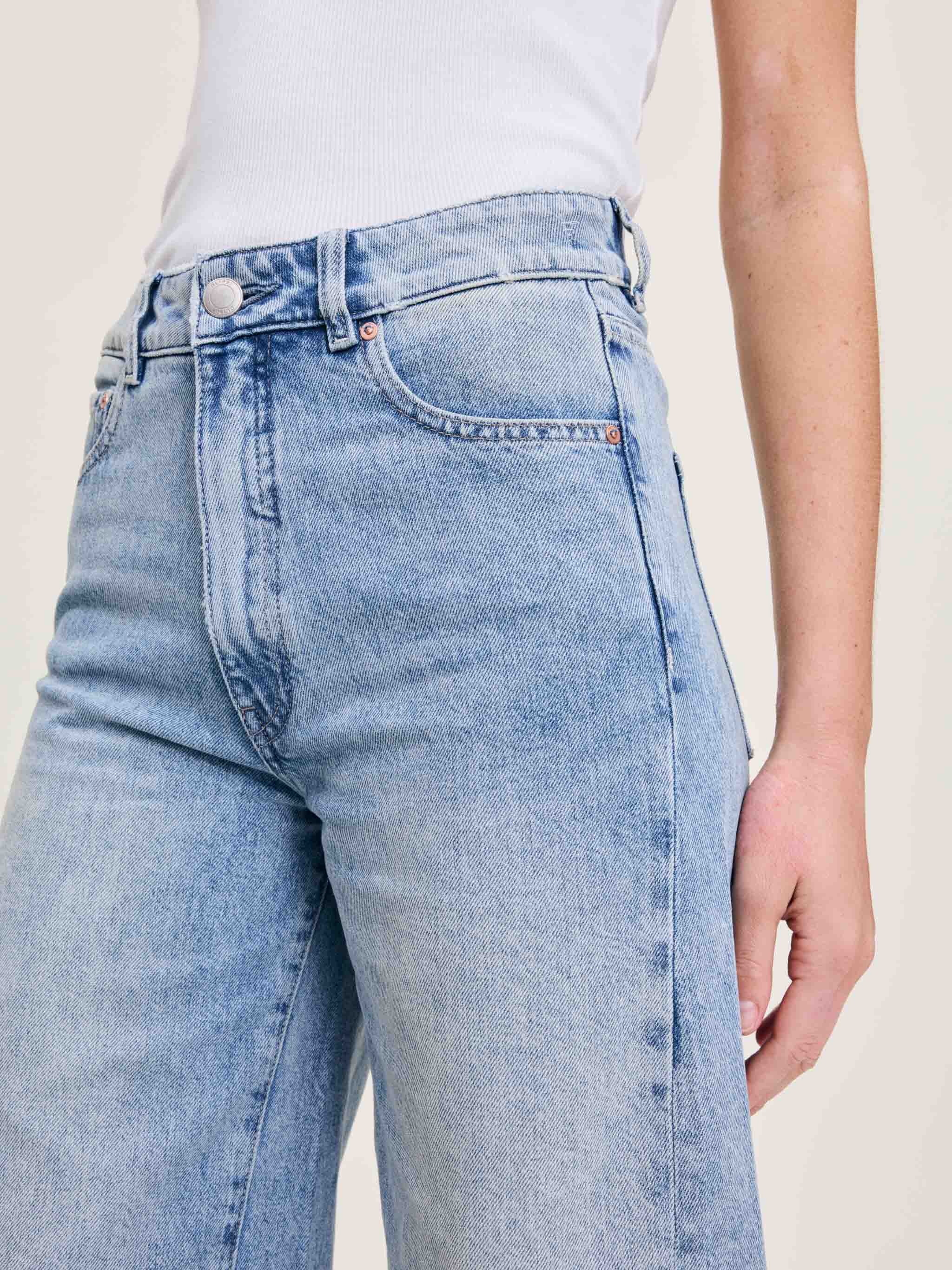 DL1961 - Miro Rigid Barrel Jean -