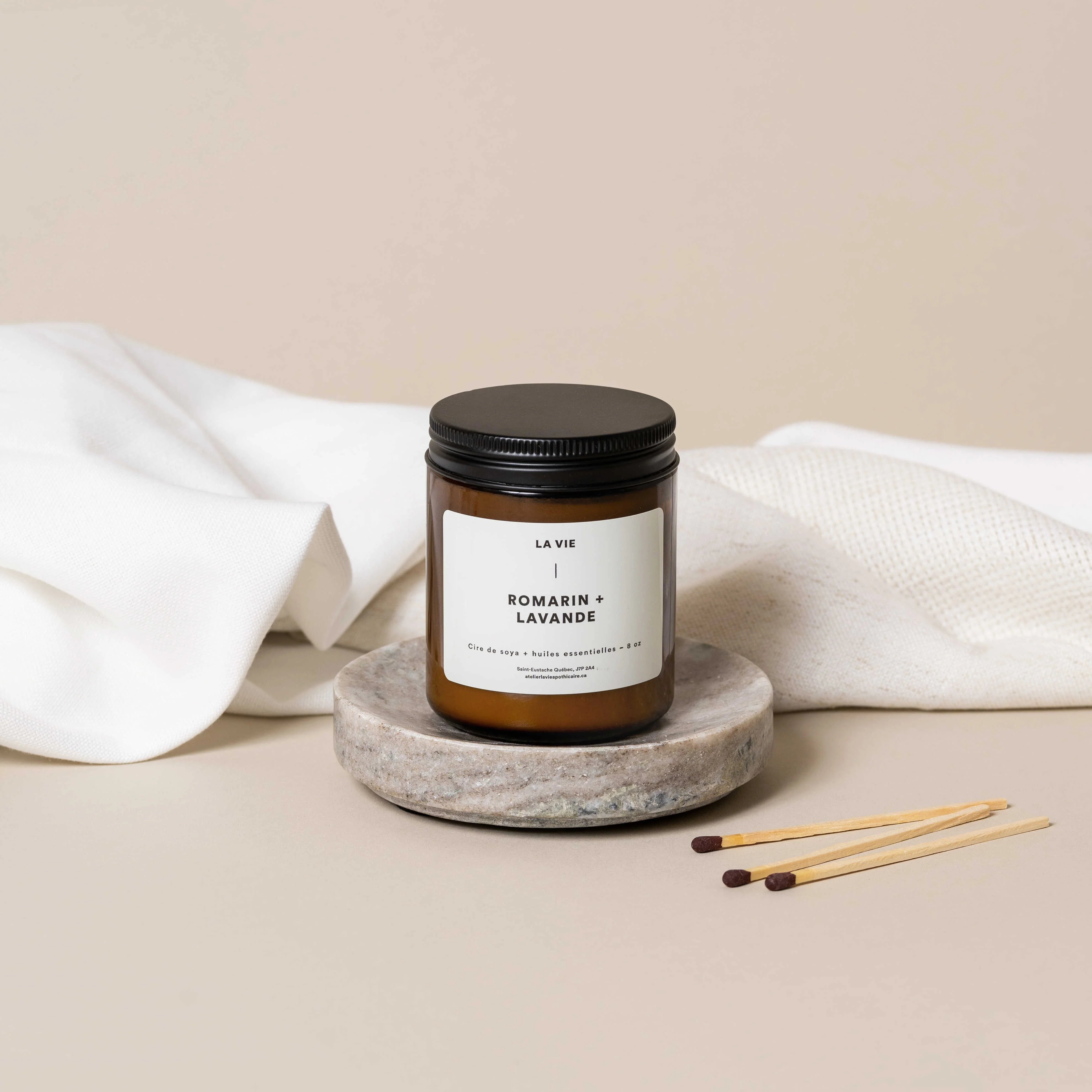 Atelier La Vie Apothicaire - Candle – Rosemary + Lavender -