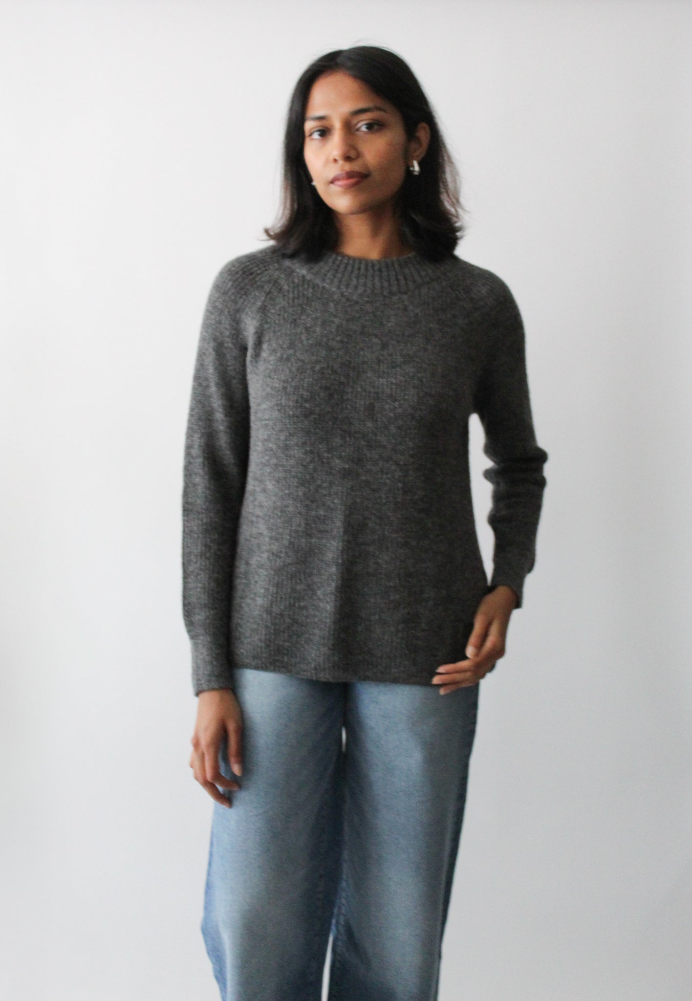 Sattva by Sarah - Cozy Crew - Charcoal