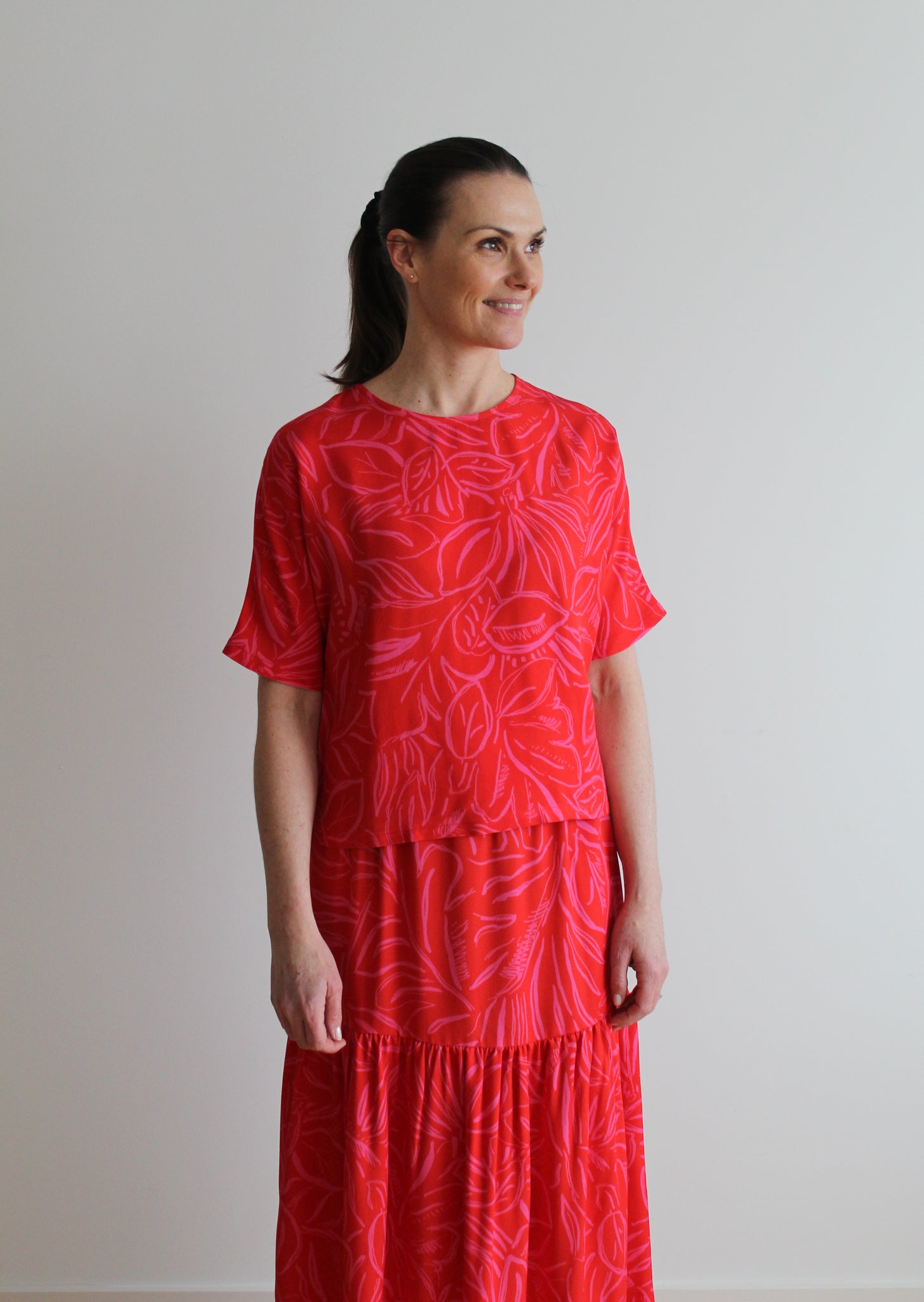 Sattva by Sarah - Everyday Crop Blouse - Red Fuchsia