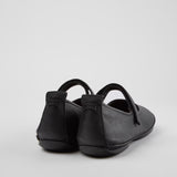 Camper - Right Nina Flat -