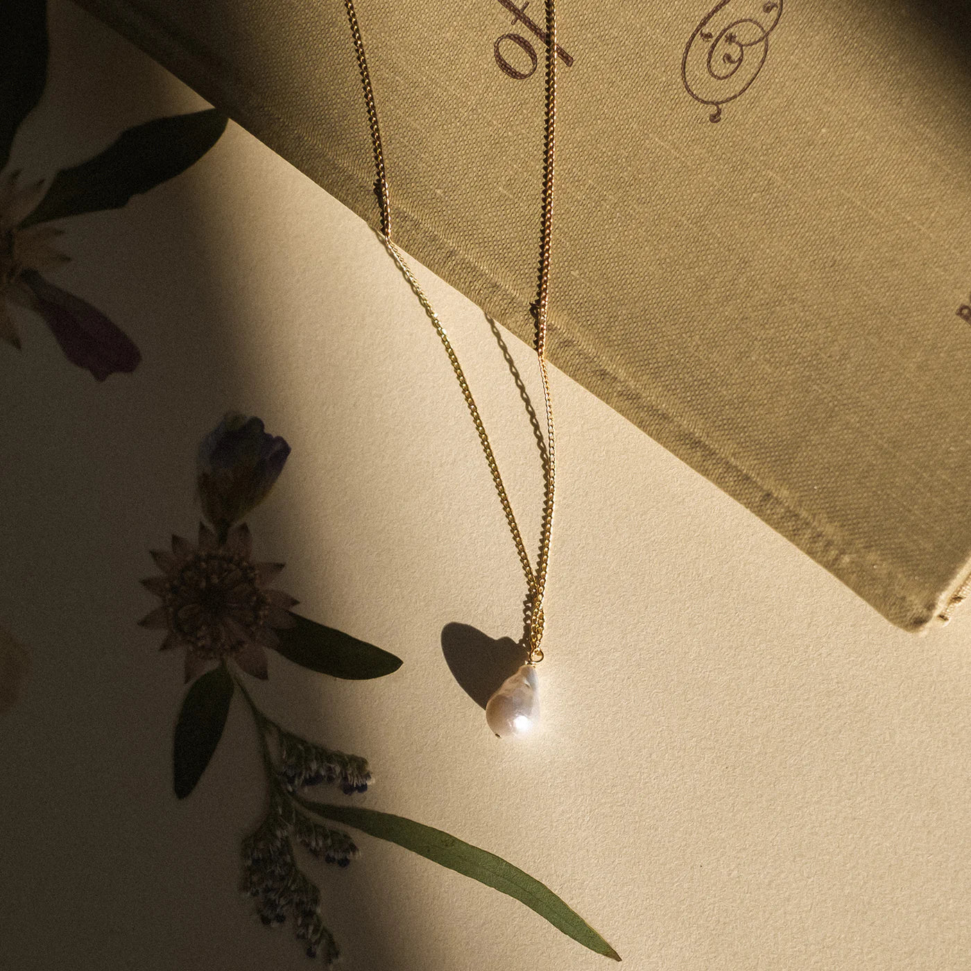 Leah Alexandra - Baby Baroque Necklace -
