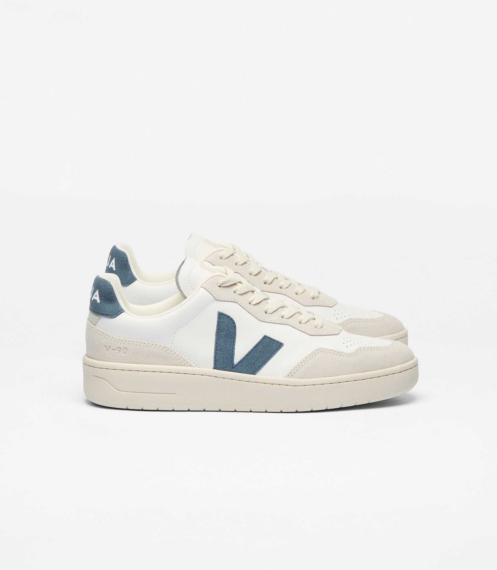 Veja - V-90 – California - Extra White California