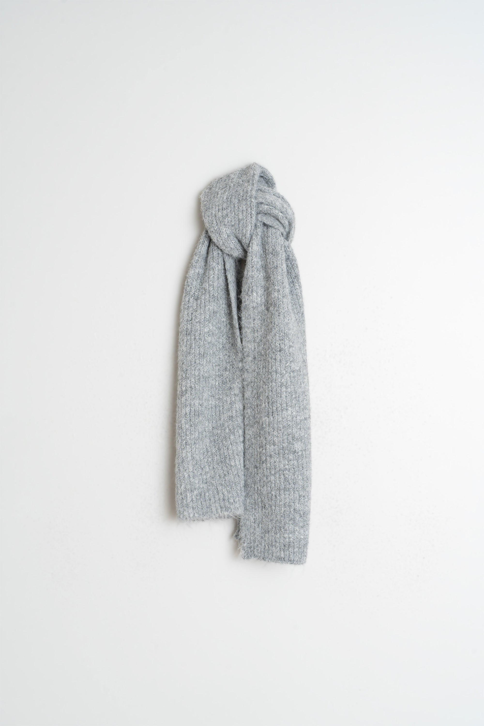 Indi & Cold - Colourful Knitted Scarf – Mottled Grey -