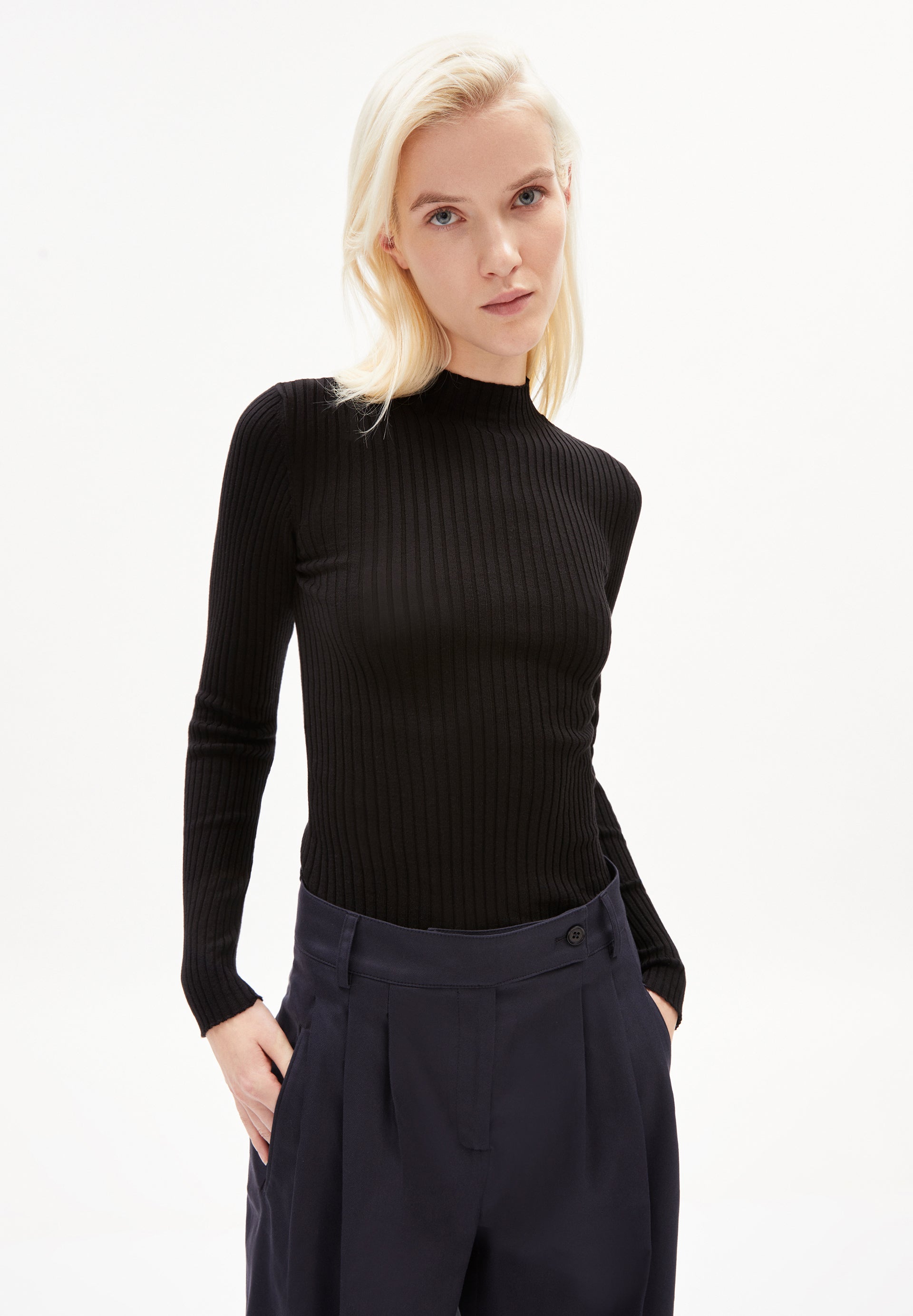 Armedangels - Alaania Knit Sweater - Black