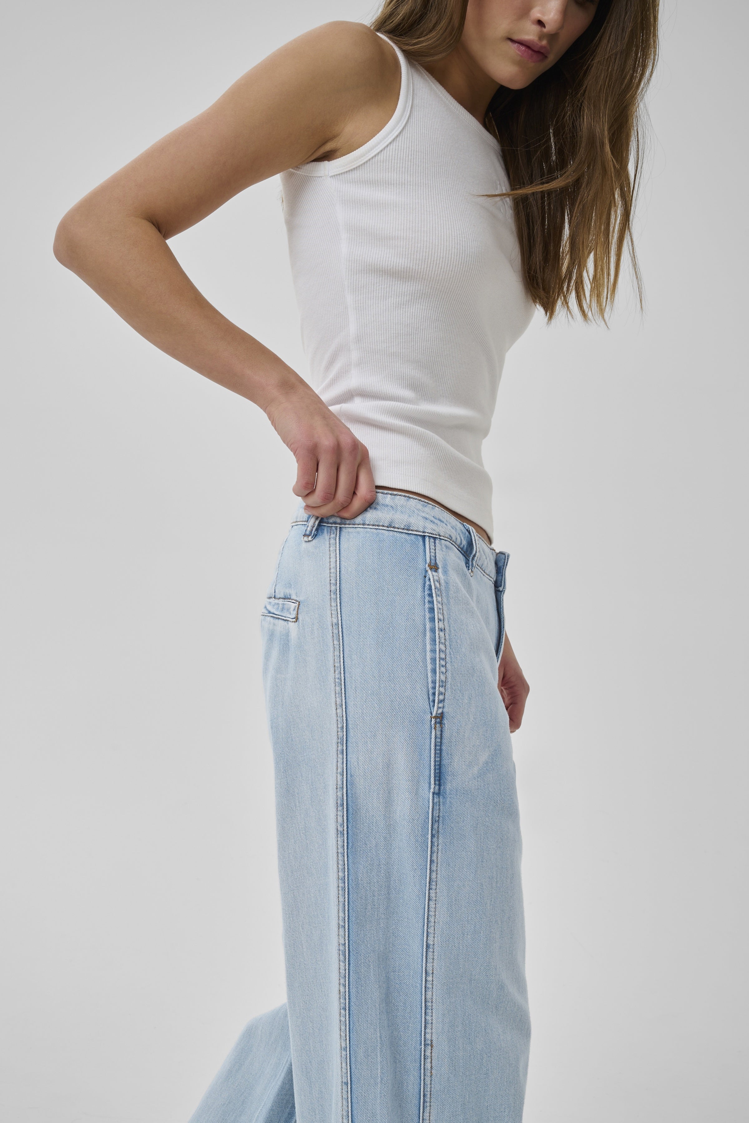 My Essential Wardrobe - Hilma Wide Leg Jeans -