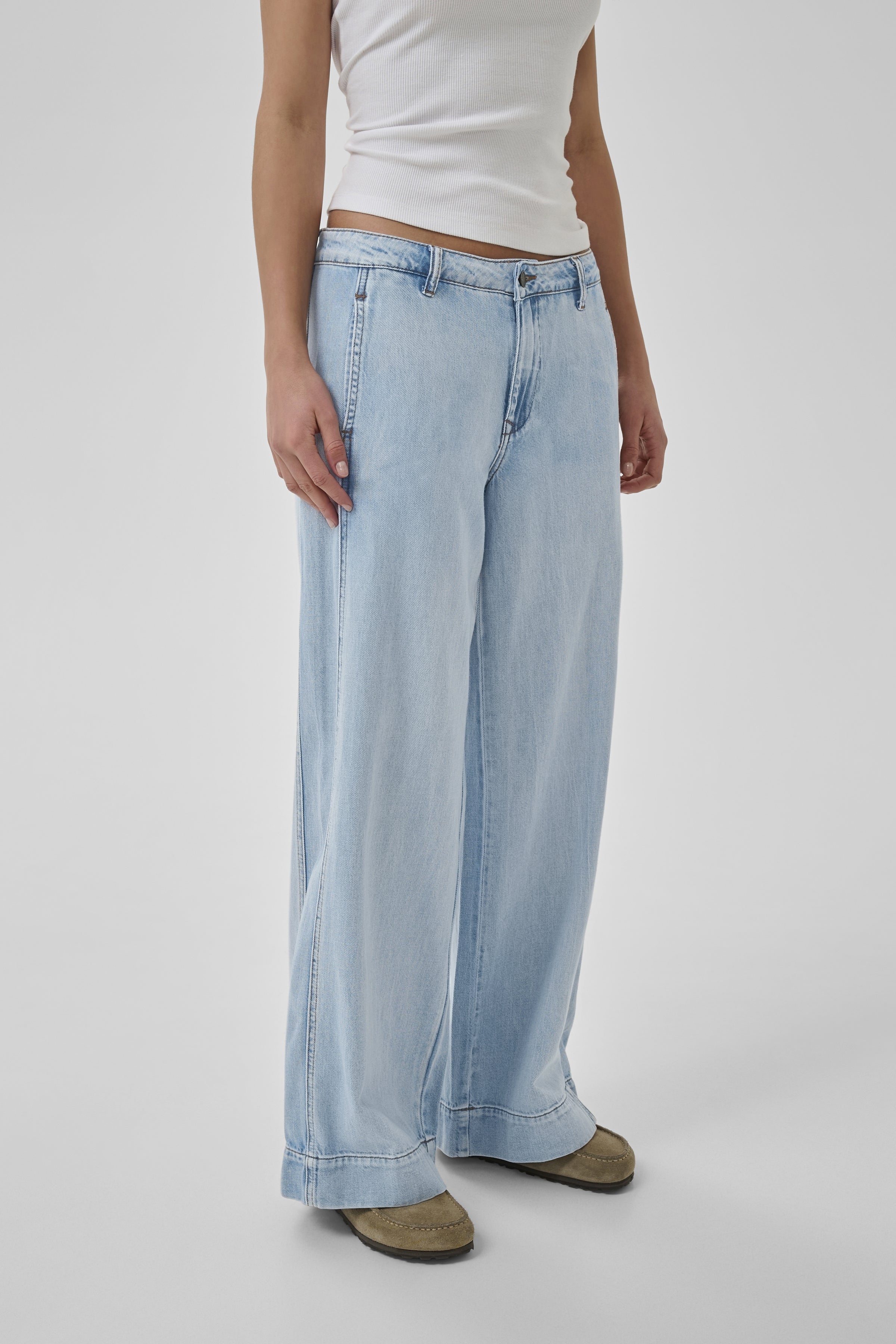 My Essential Wardrobe - Hilma Wide Leg Jeans -