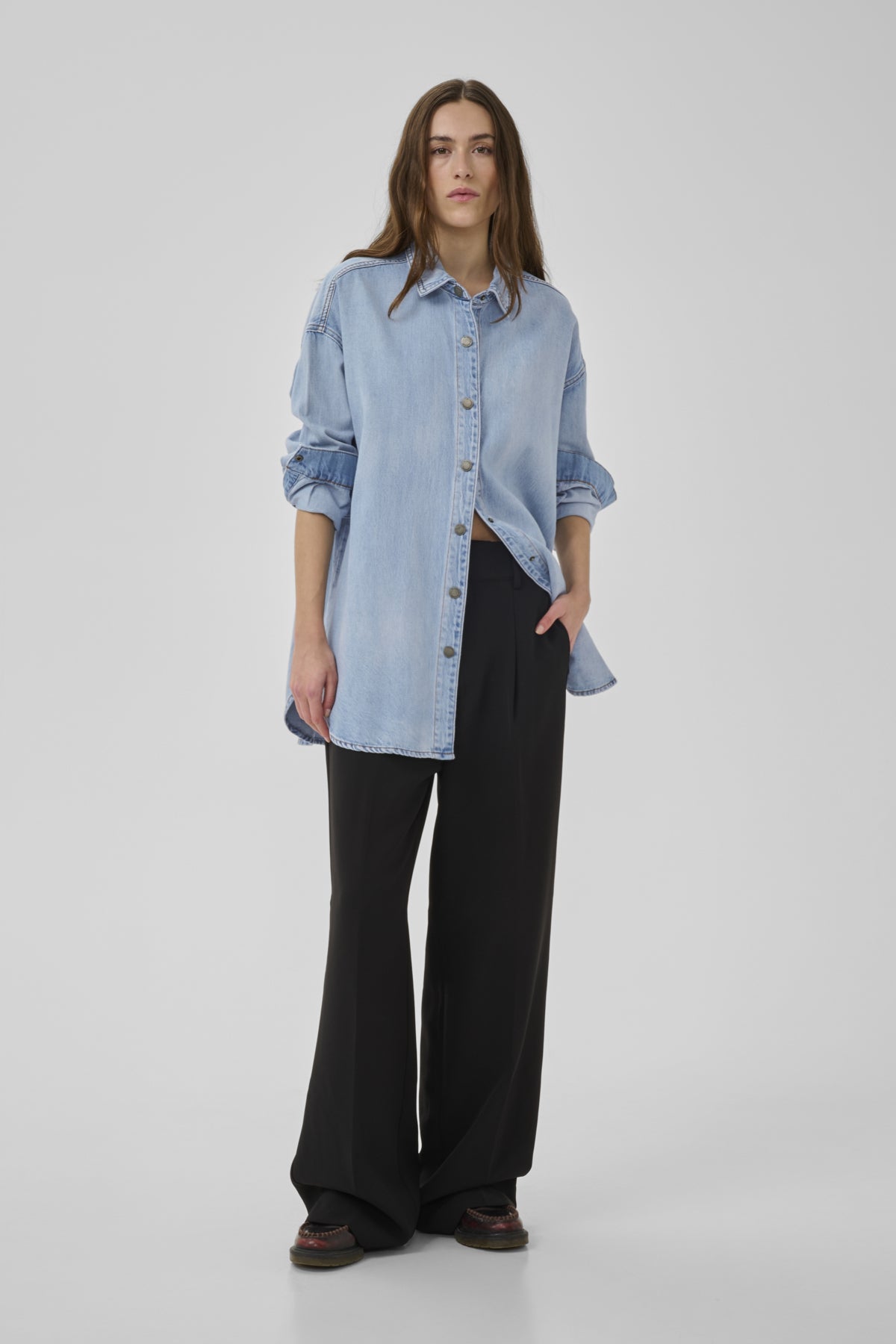 My Essential Wardrobe - Hilma Denim Shirt -