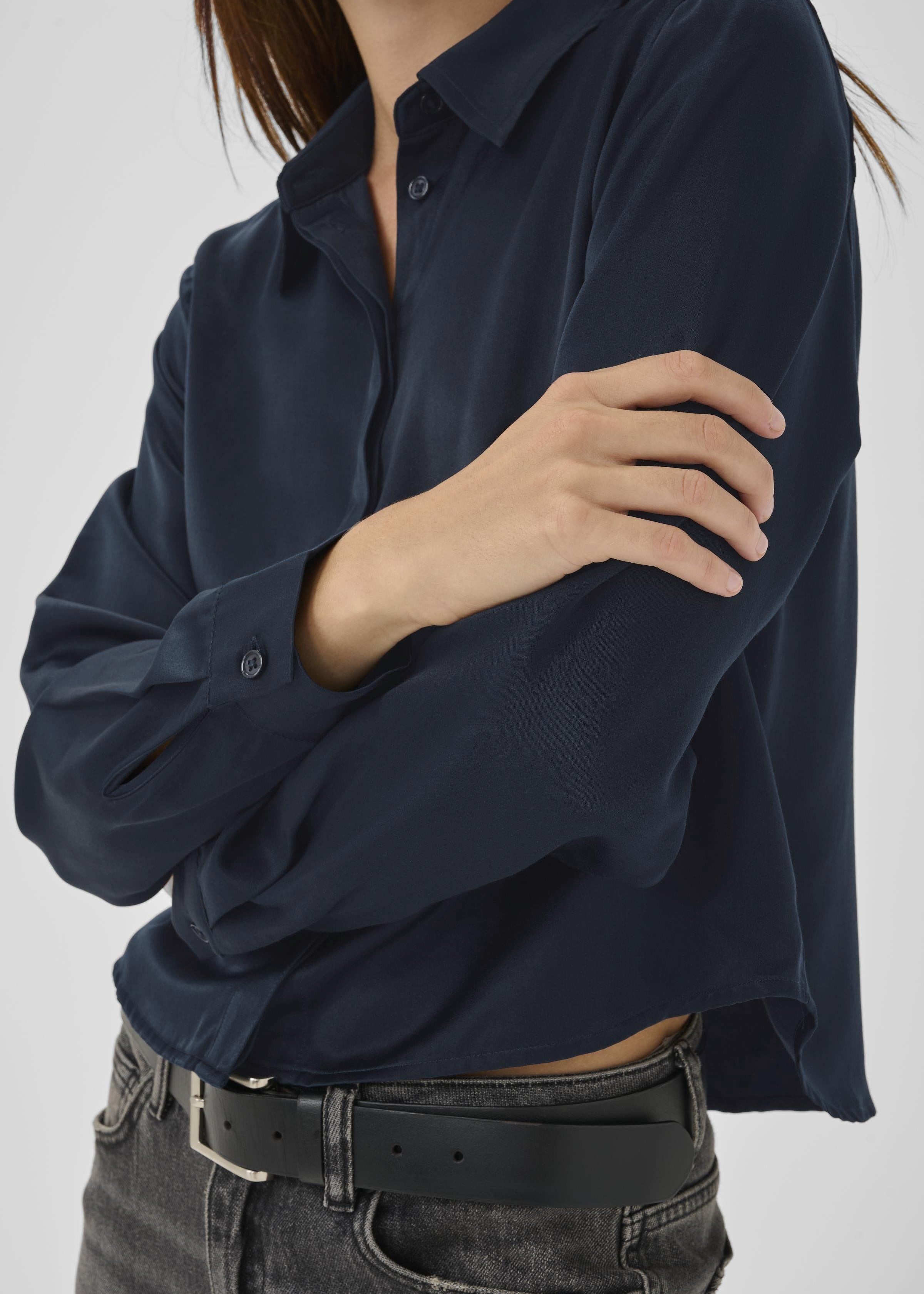 My Essential Wardrobe - Estelle Short Shirt -