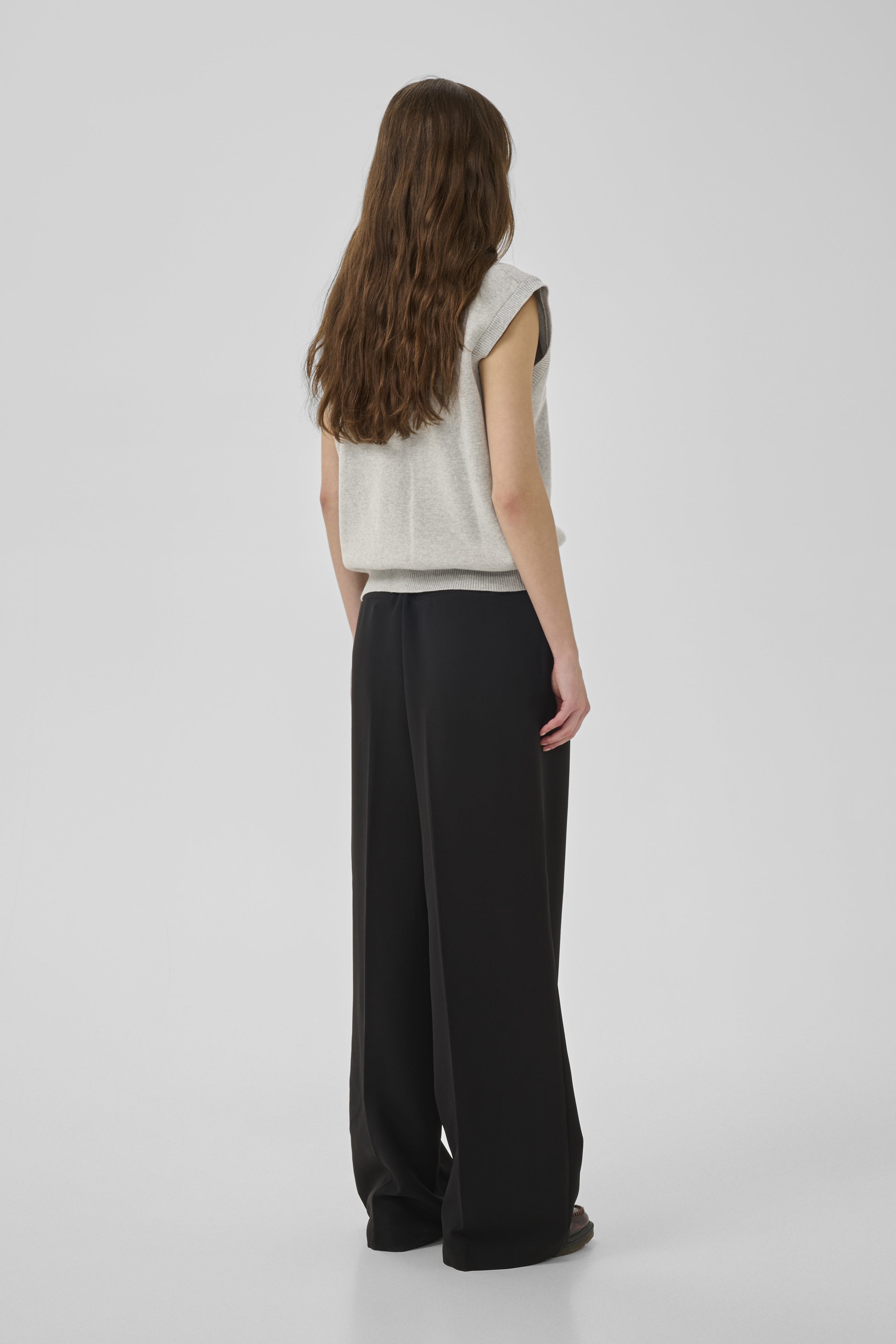 My Essential Wardrobe - Stino Knit Vest -