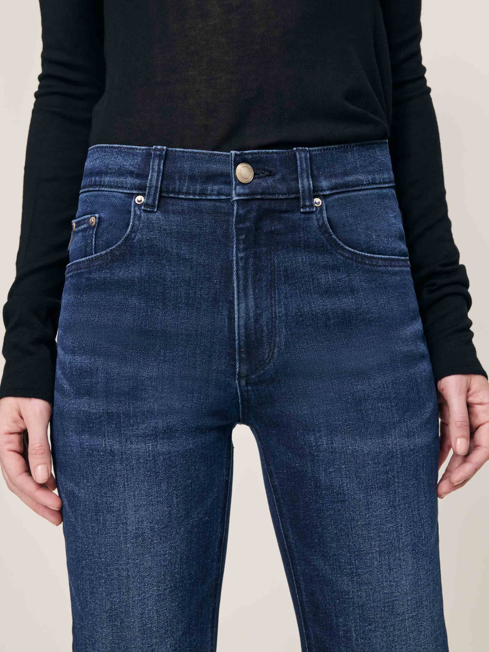 DL1961 - Patti Straight Jean -