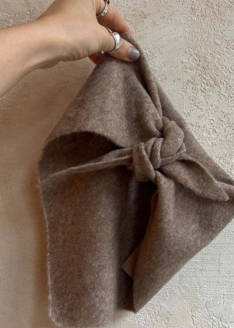 Billy Bamboo - Fuzzy Wool Cravat Scarf – Mushroom -