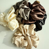 Billy Bamboo - Pure Silk Scrunchie – Off White -