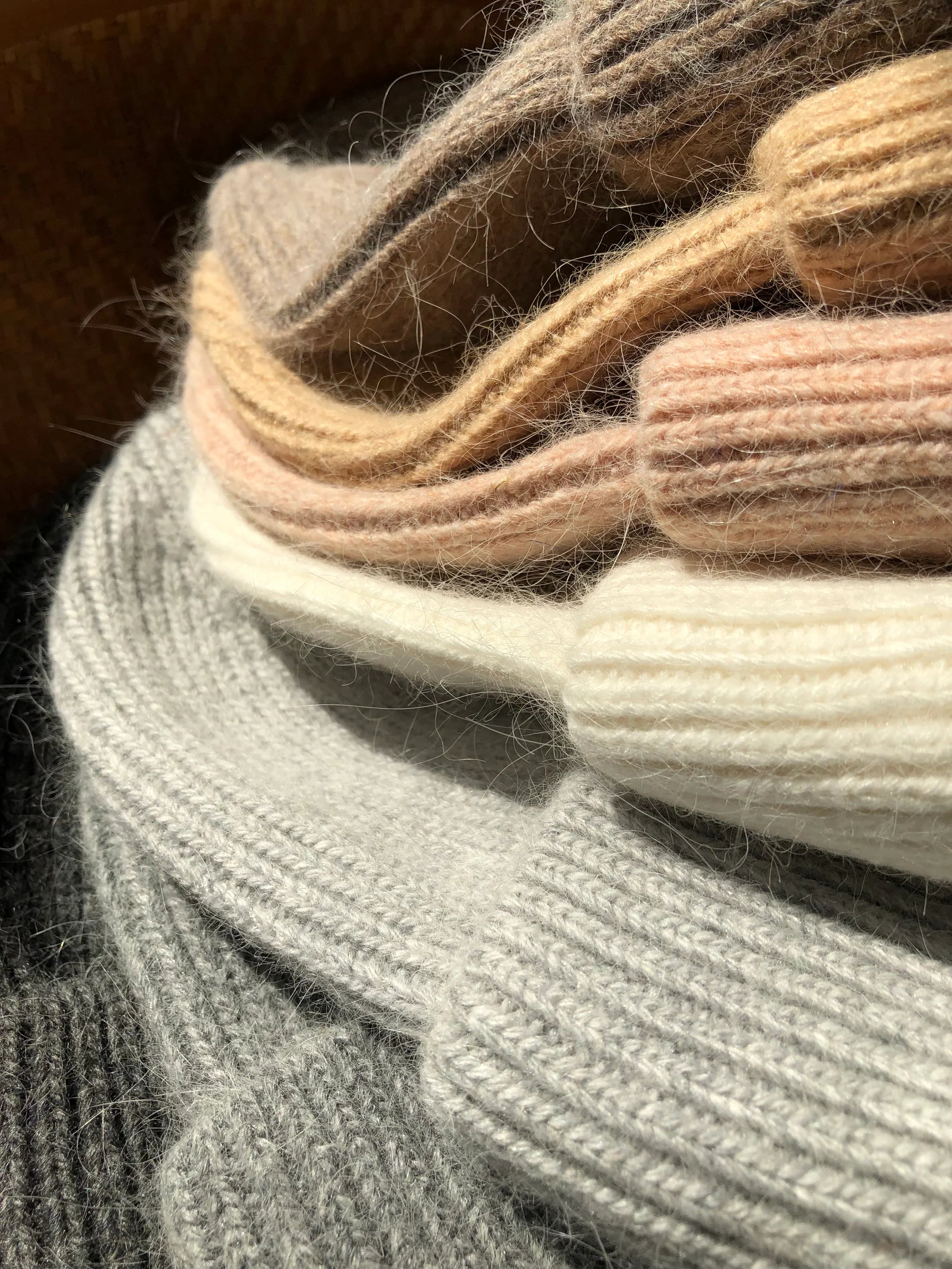 Billy Bamboo - Royal Angora Beanie – Light Grey -