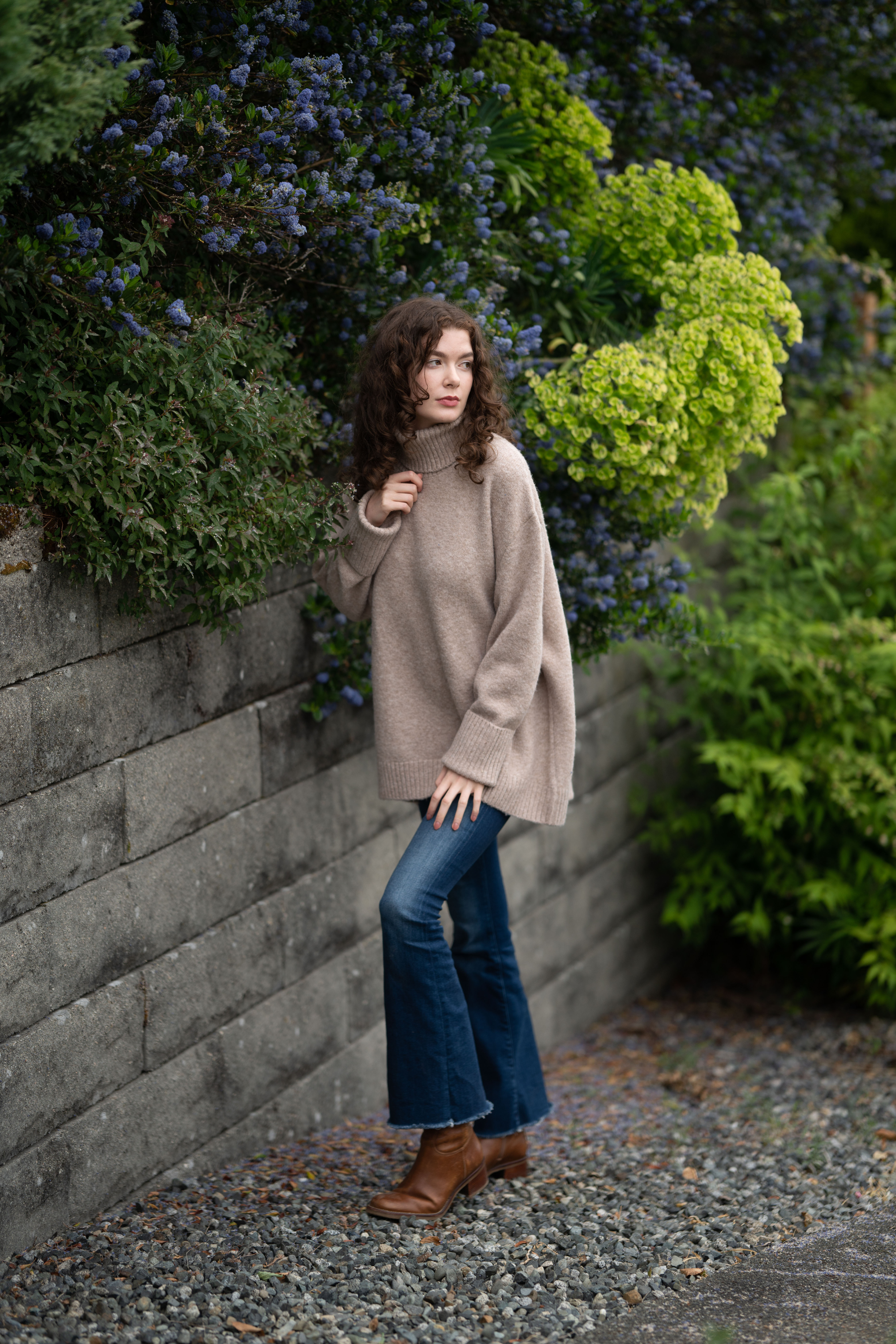 Echo Verde - Chunky Cowl Neck Sweater -