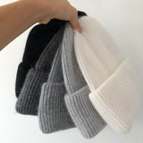 Royal Angora Beanie – Black