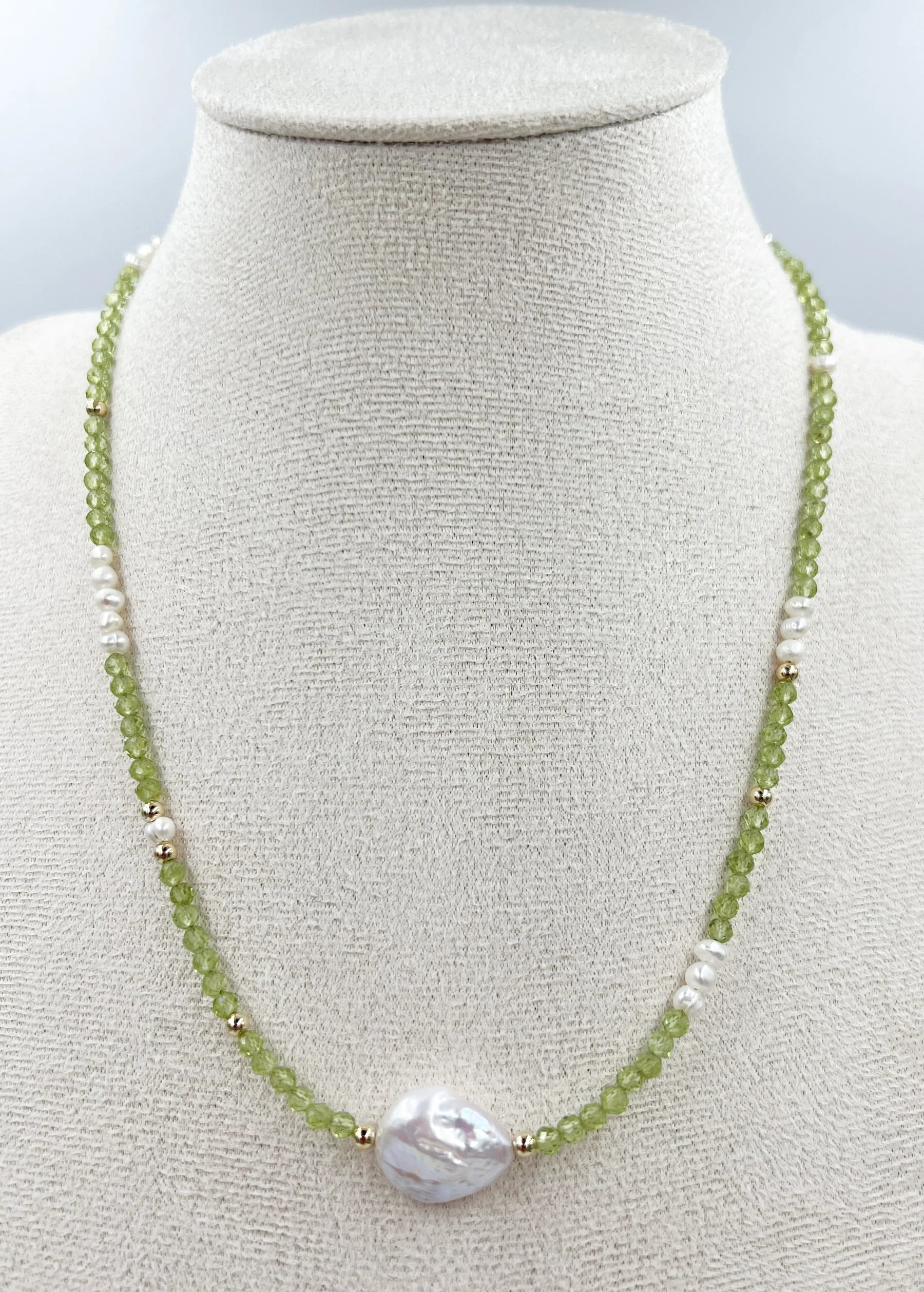 Saskia de Vries - Maris Strand Necklace – Gold/Peridot -