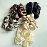 Billy Bamboo - Pure Silk Scrunchie – Off White -