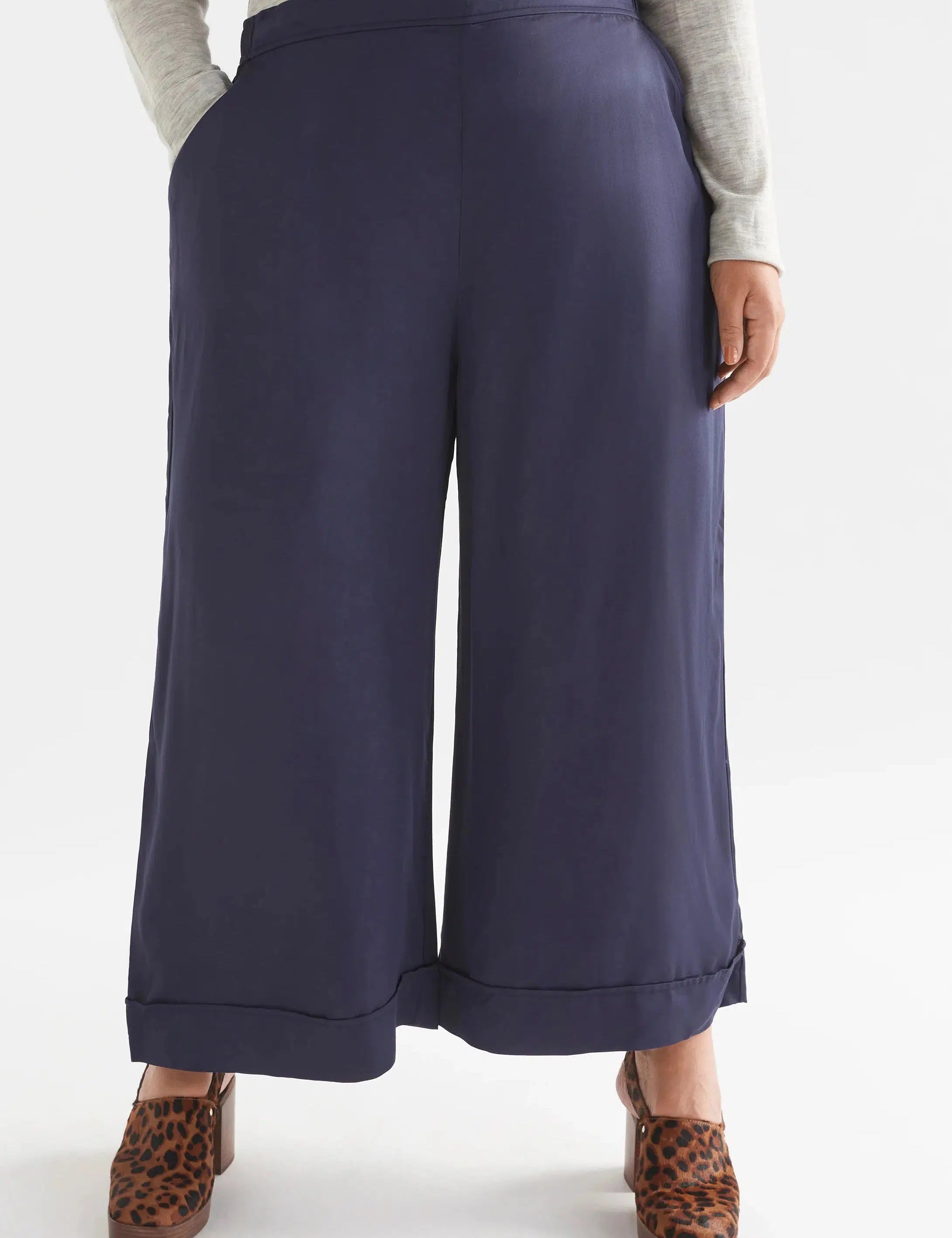 ELK - Wide Leg Culottes -