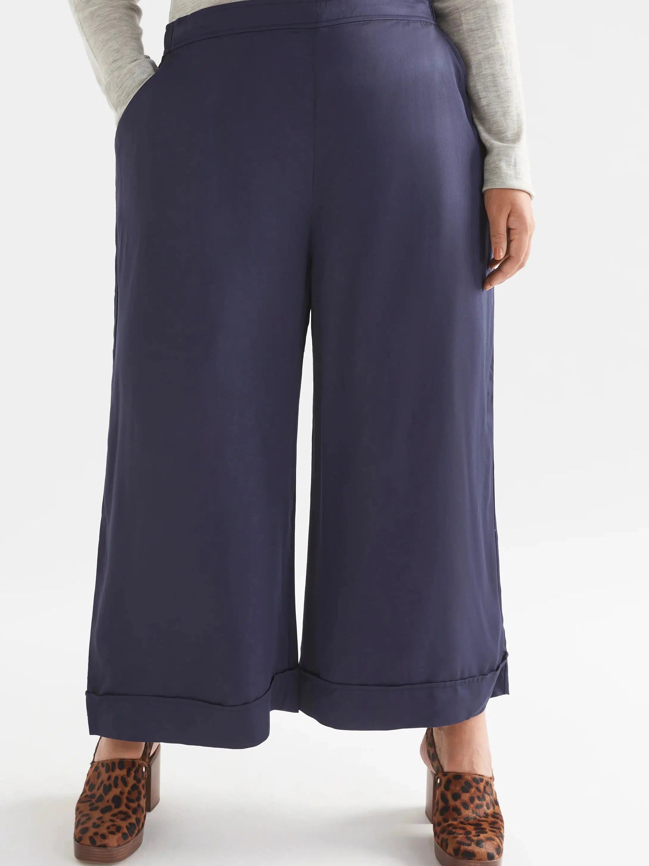 ELK - Wide Leg Culottes -