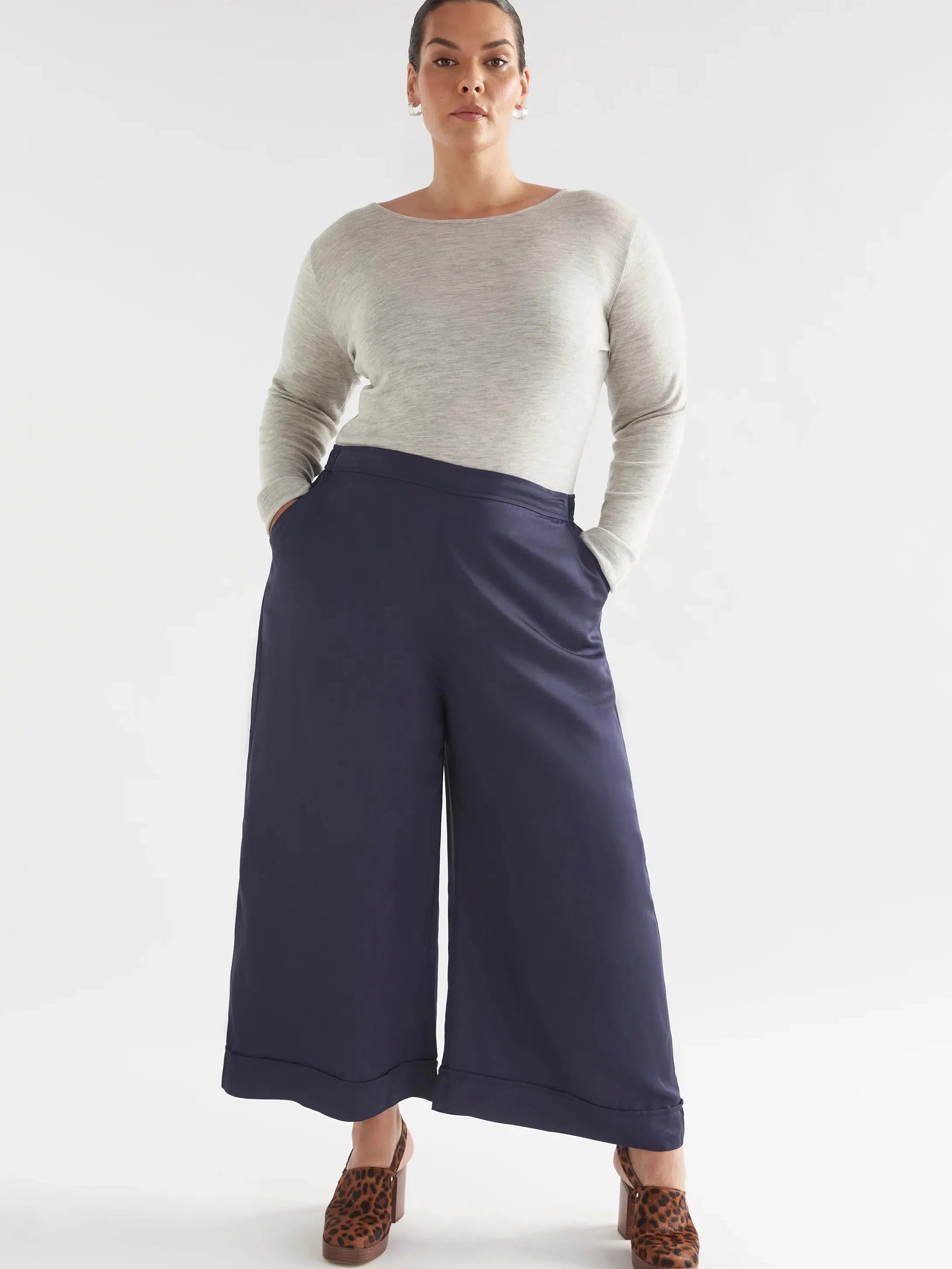 ELK - Wide Leg Culottes - Midnight