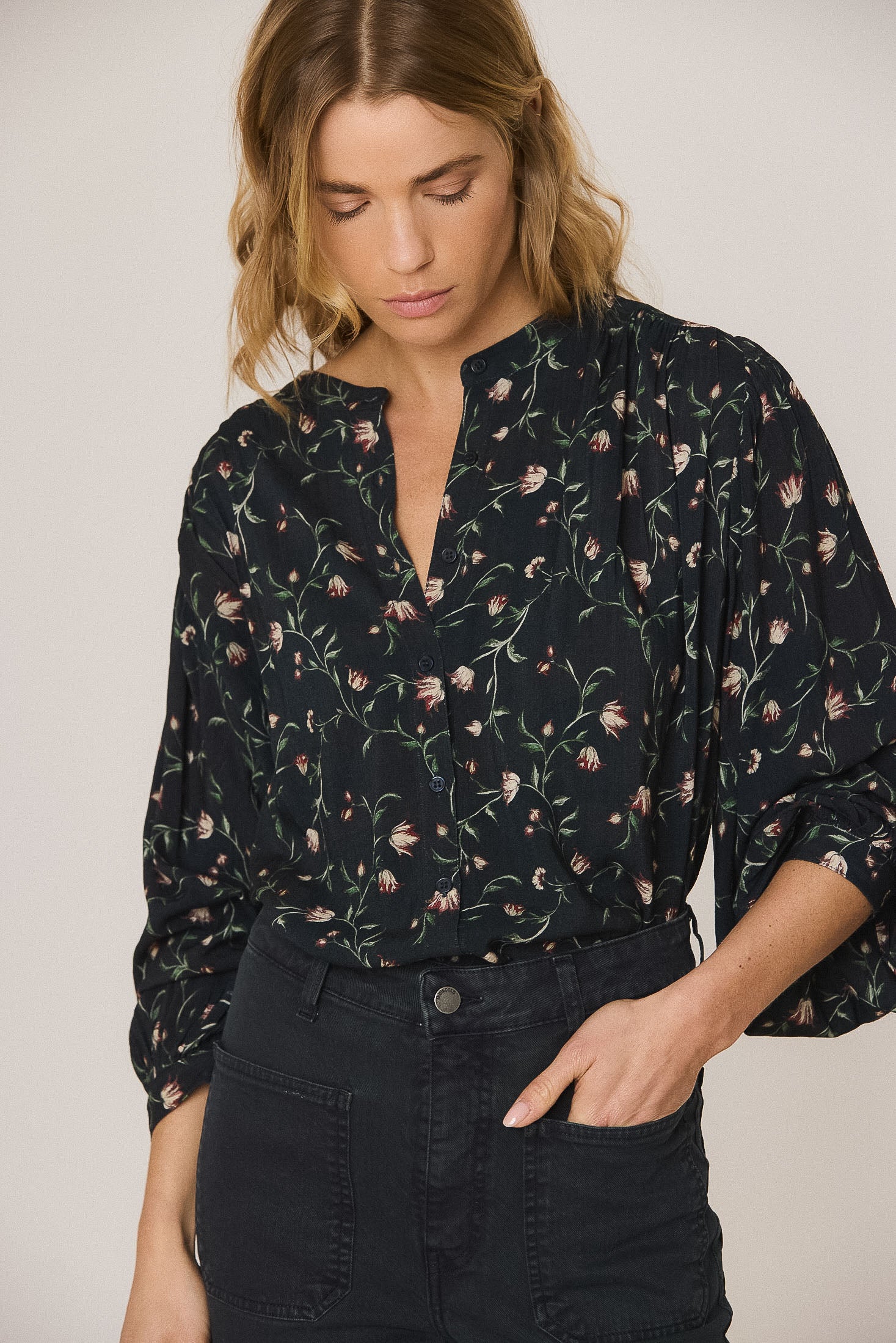 Indi & Cold - Floral Print Shirt -