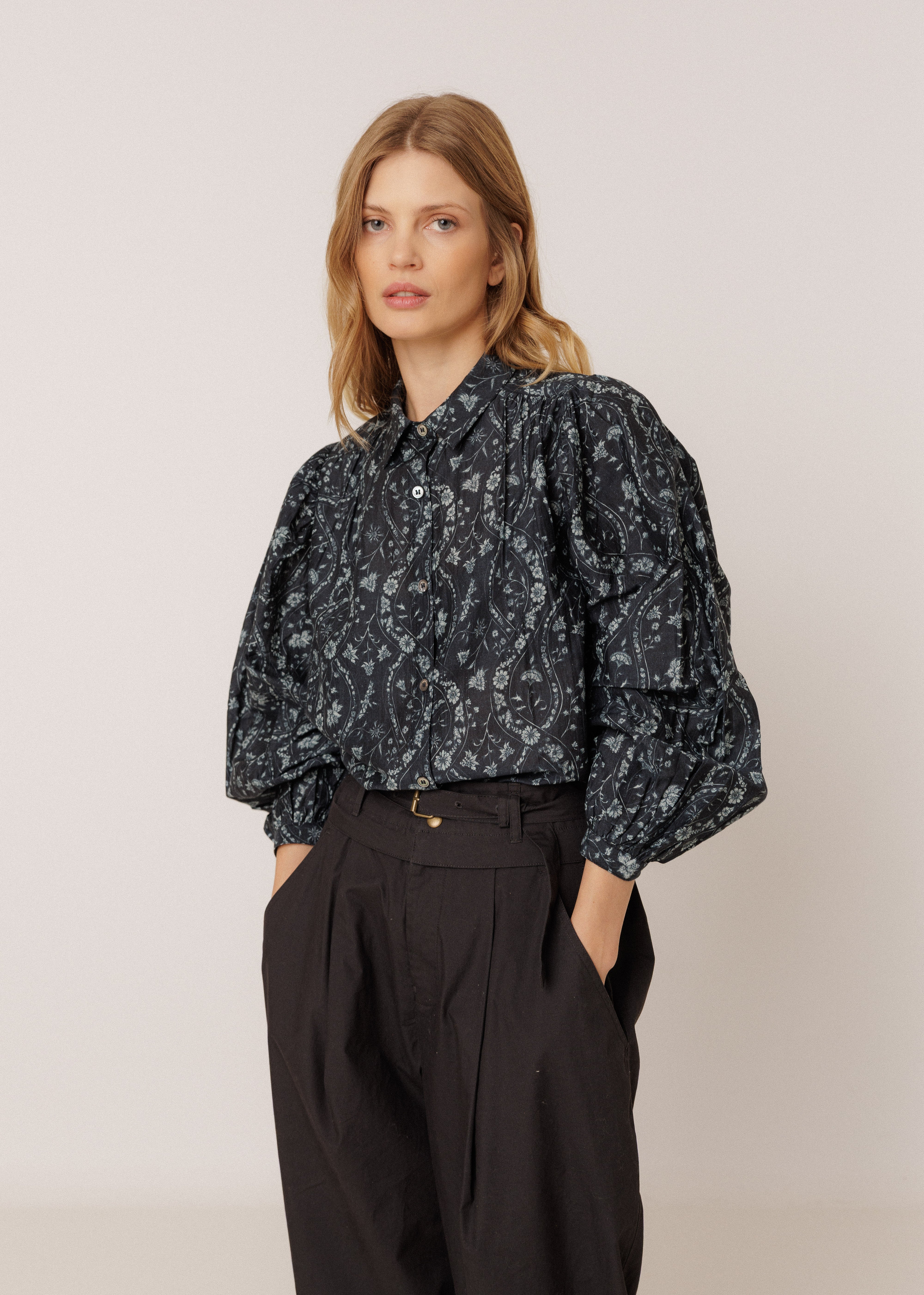 Indi & Cold - Indi&Cold Vintage Print Shirt -