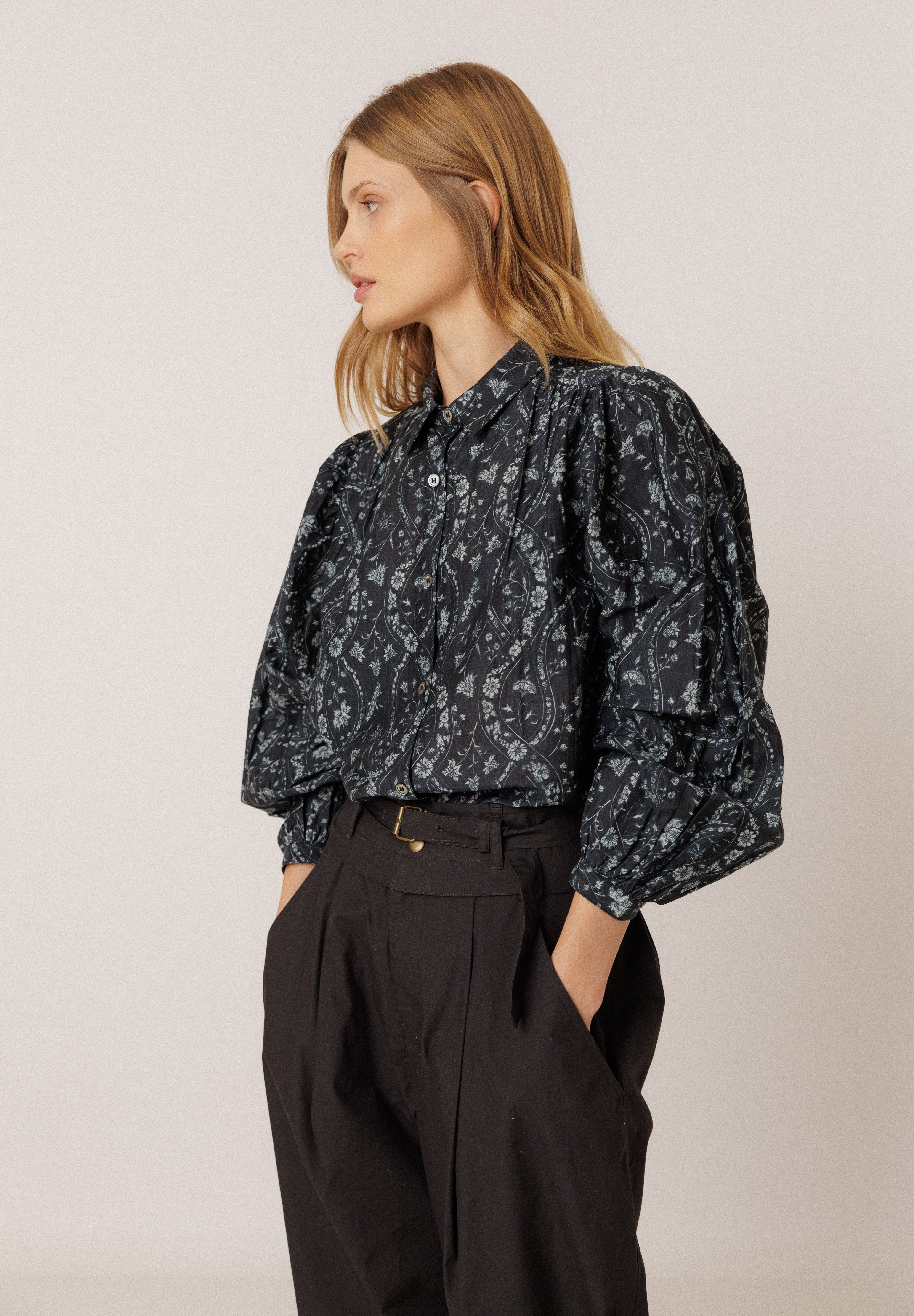 Indi & Cold - Vintage Print Shirt -