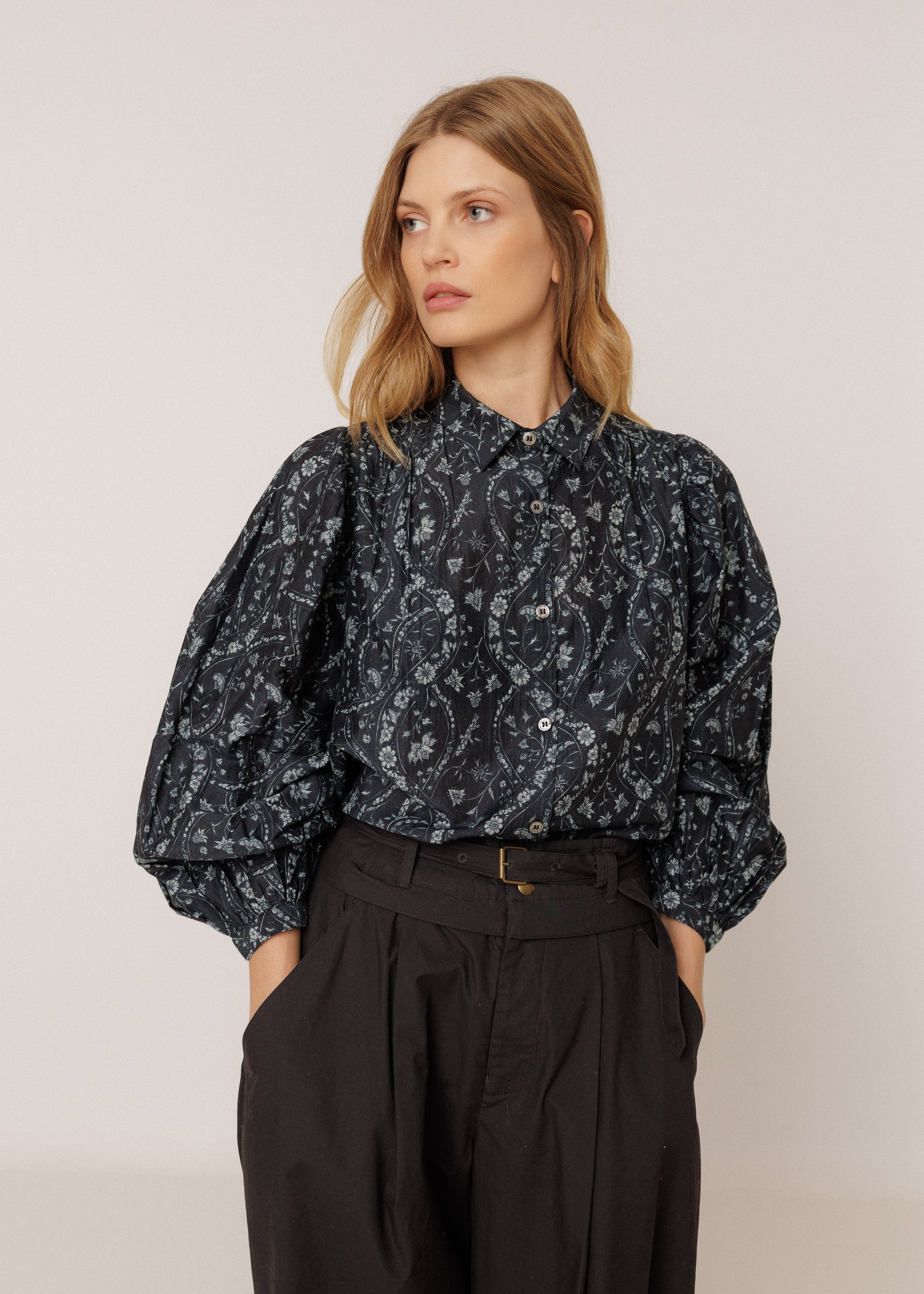 Indi & Cold - Indi&Cold Vintage Print Shirt -