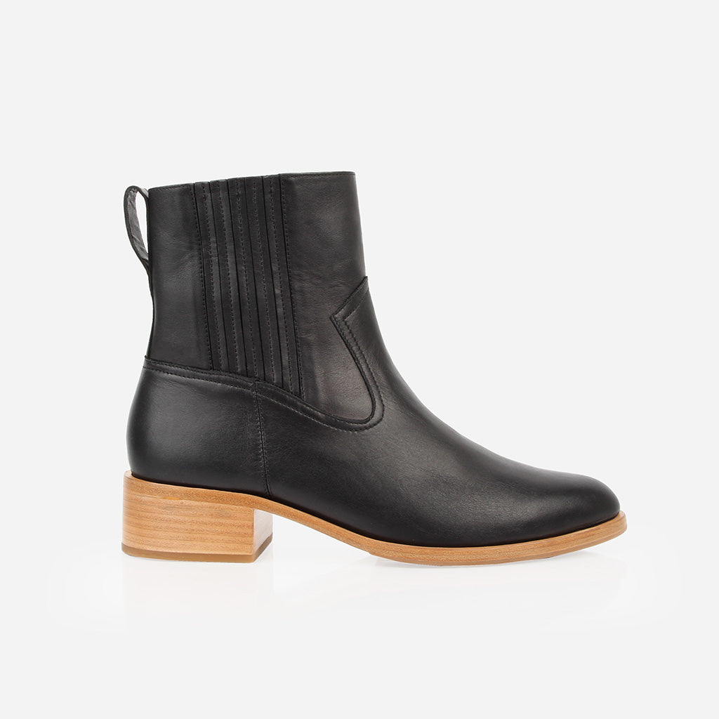 Poppy Barley - Austin Boot -