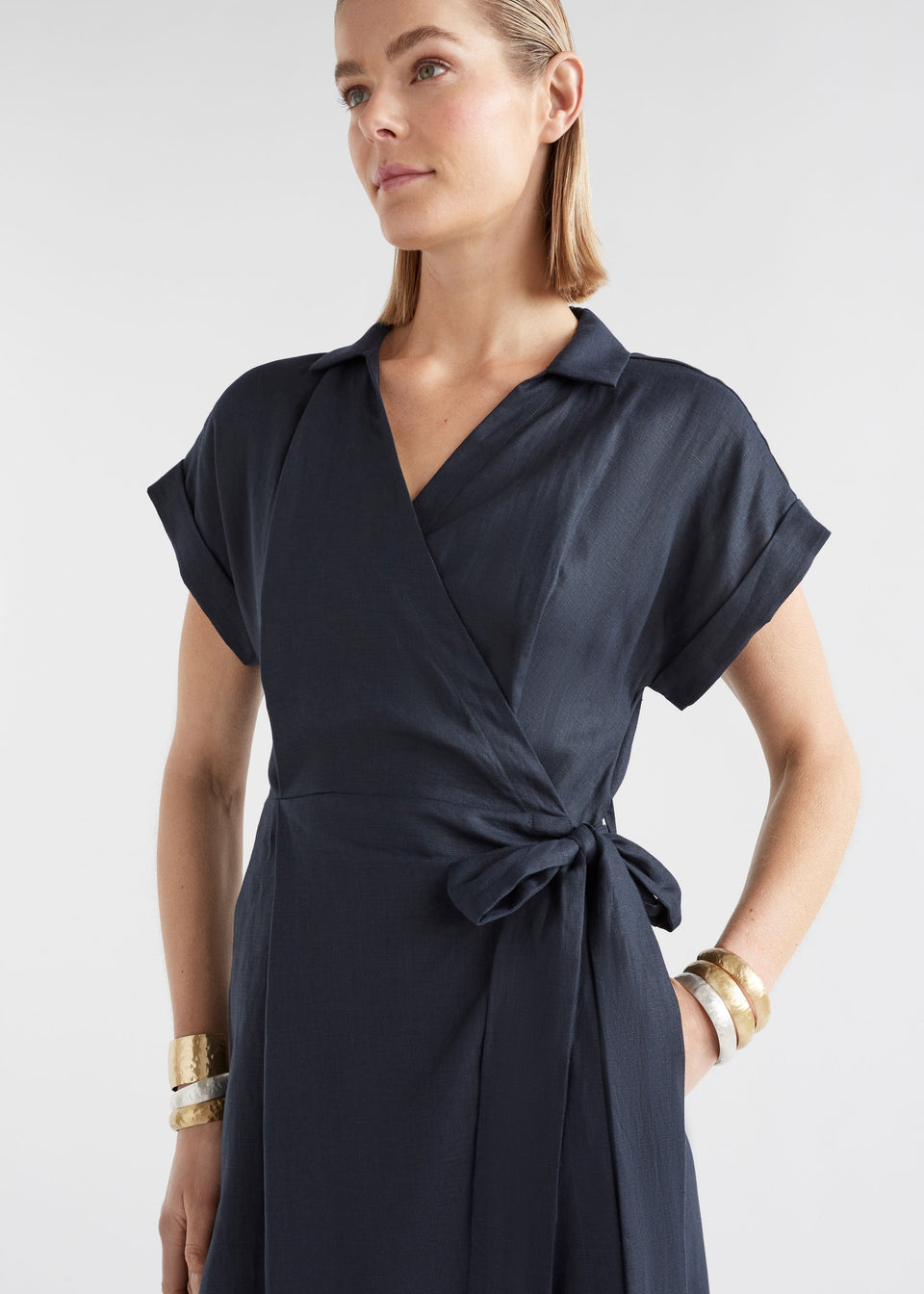 ELK - Gild Thin Cuff Bangle – Gold -