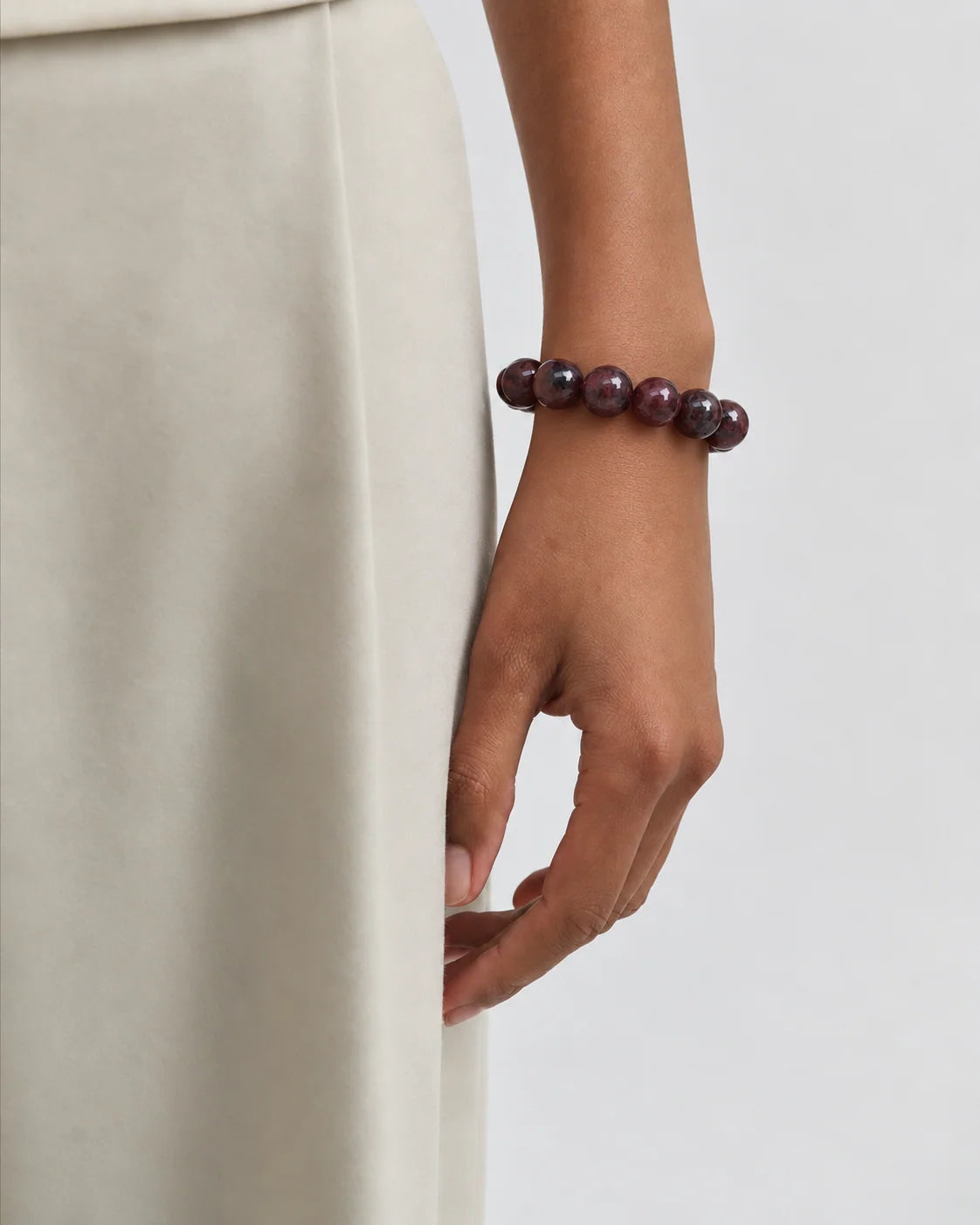 Soi - Chunky Garnet Stretch Bracelet -