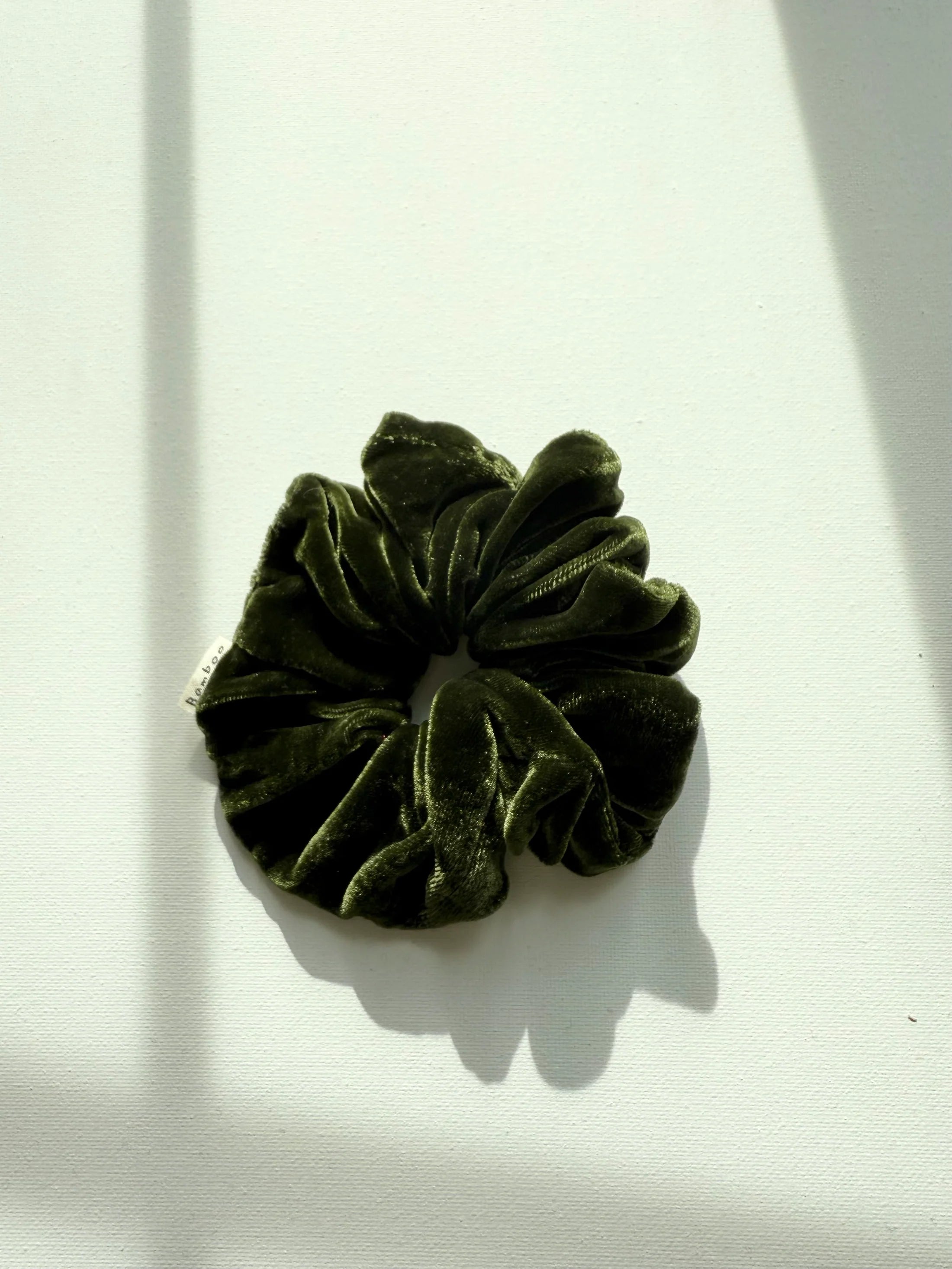 Billy Bamboo - Silk Velvet Scrunchie – Olive -