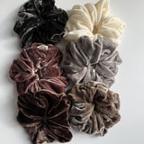 Billy Bamboo - Silk Velvet Scrunchie – Black -