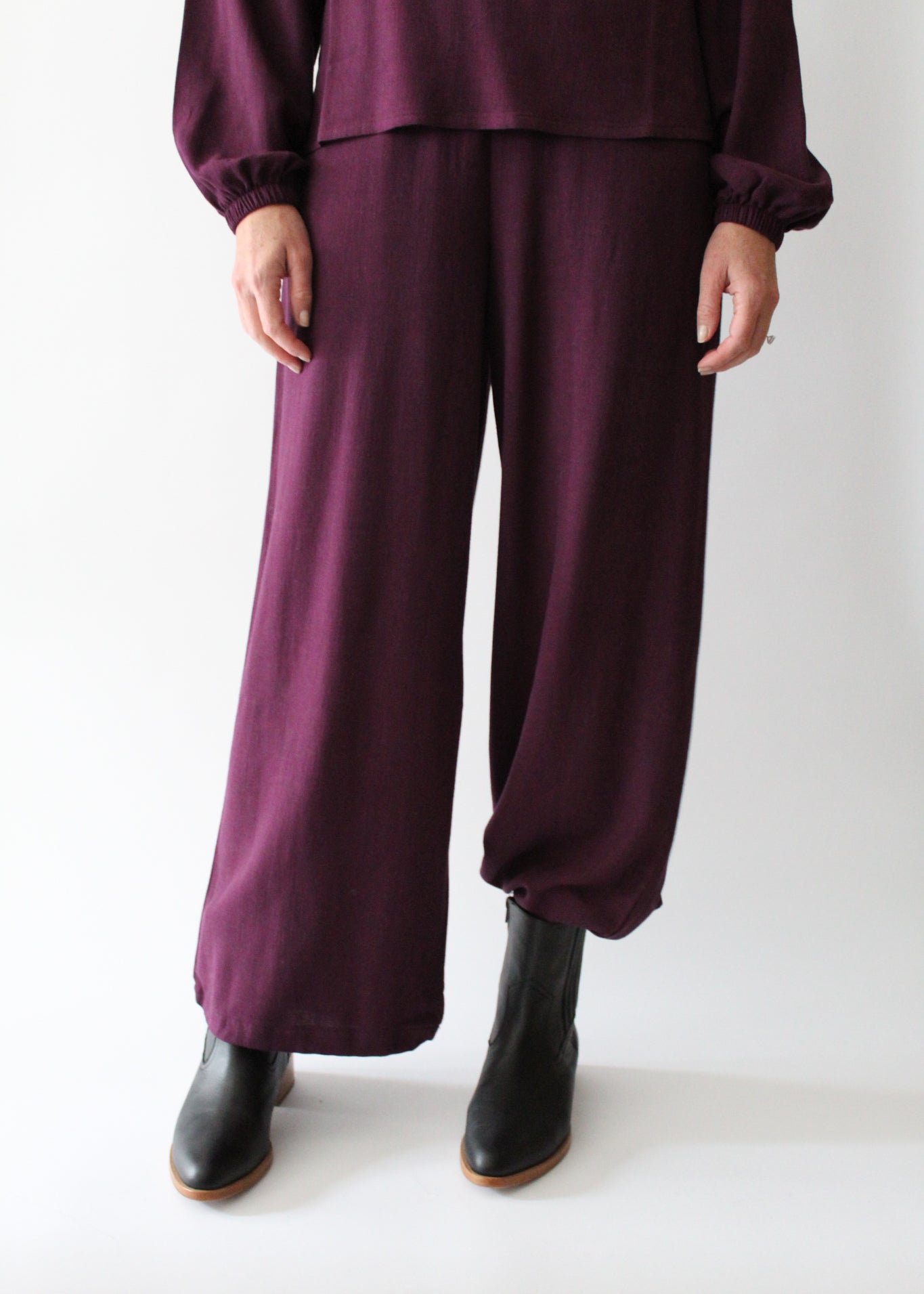 Sattva by Sarah - Balloon Pant - Plum