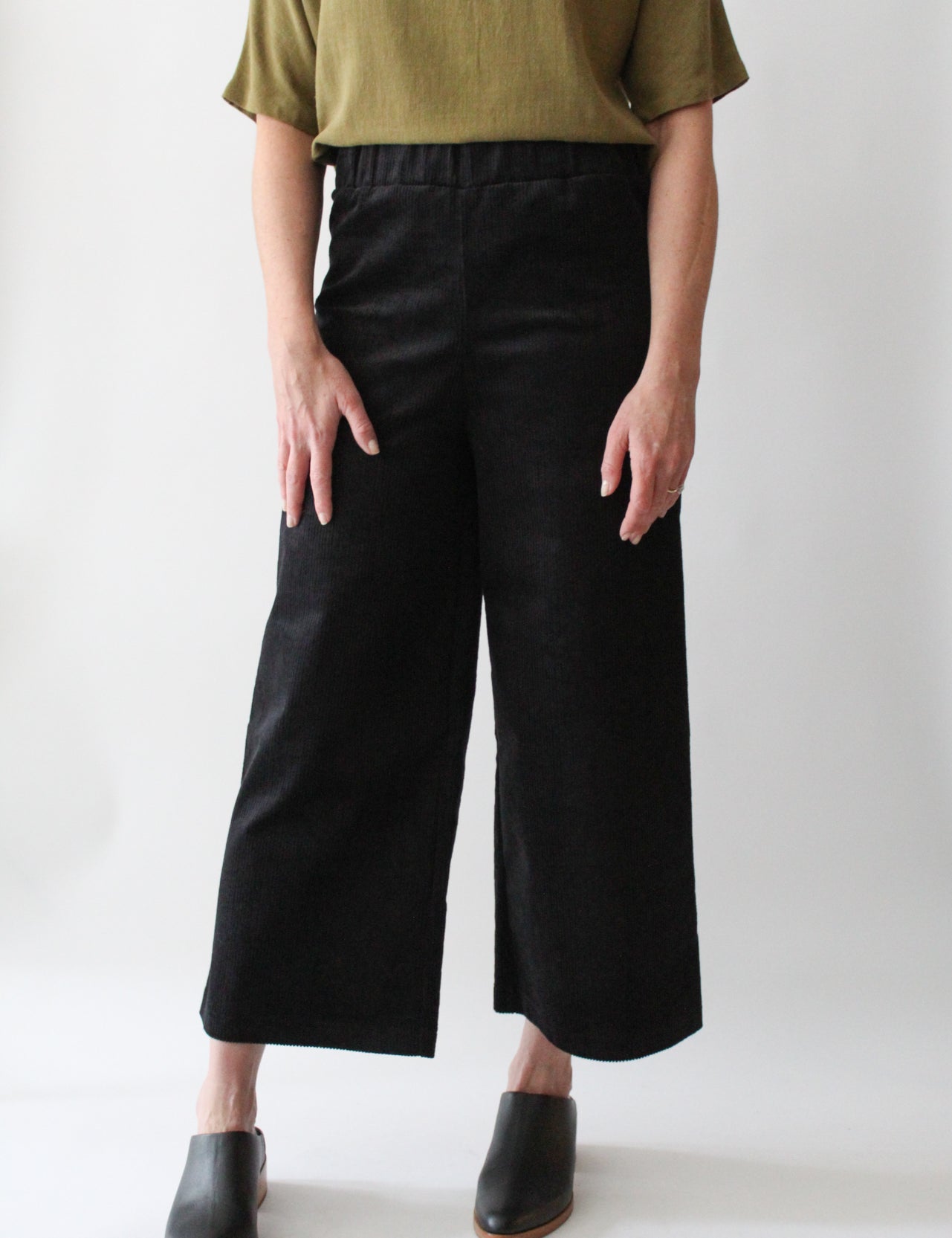 Sattva by Sarah - Highwaist Cord Pant -