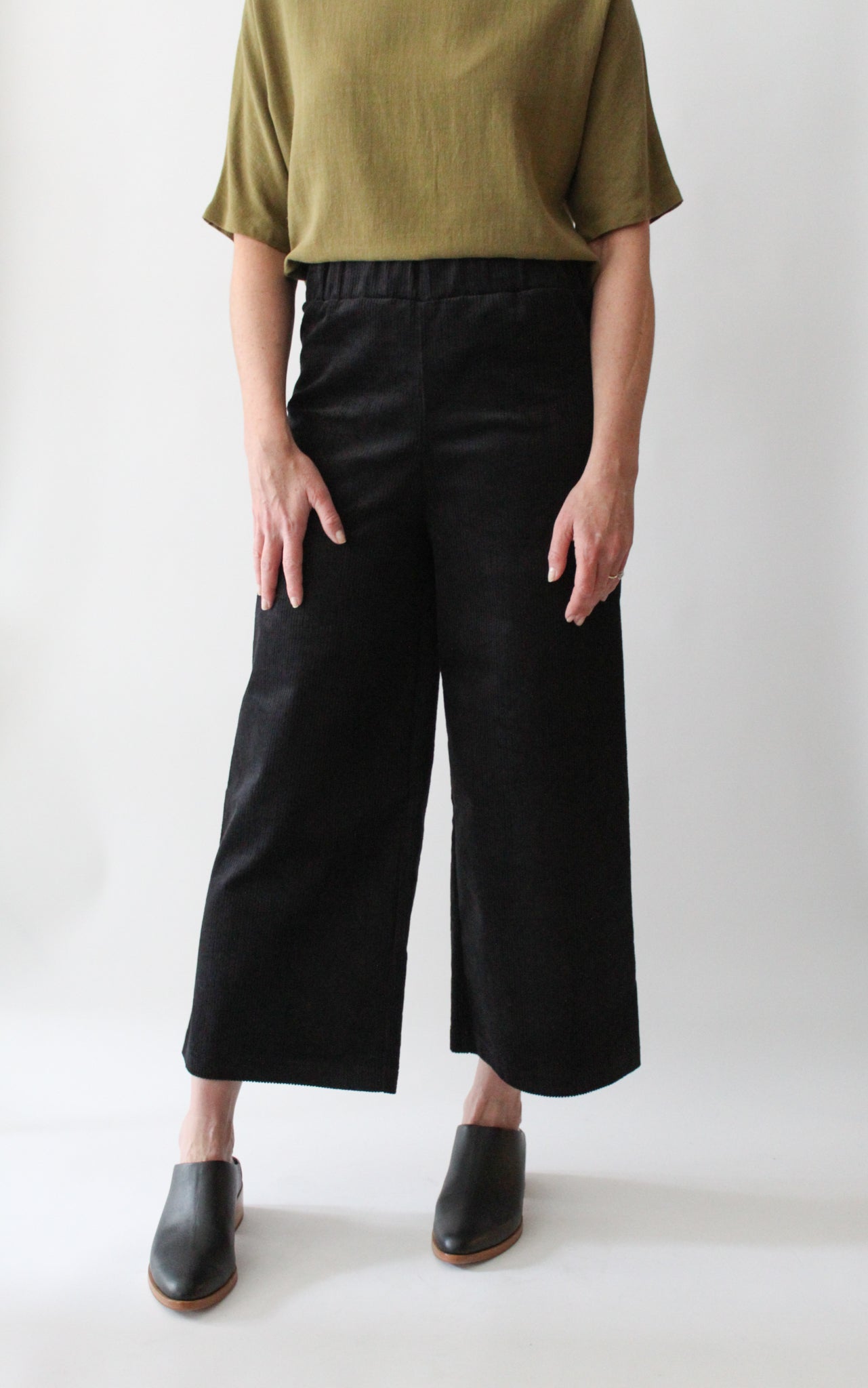 Sattva by Sarah - Highwaist Cord Pant -