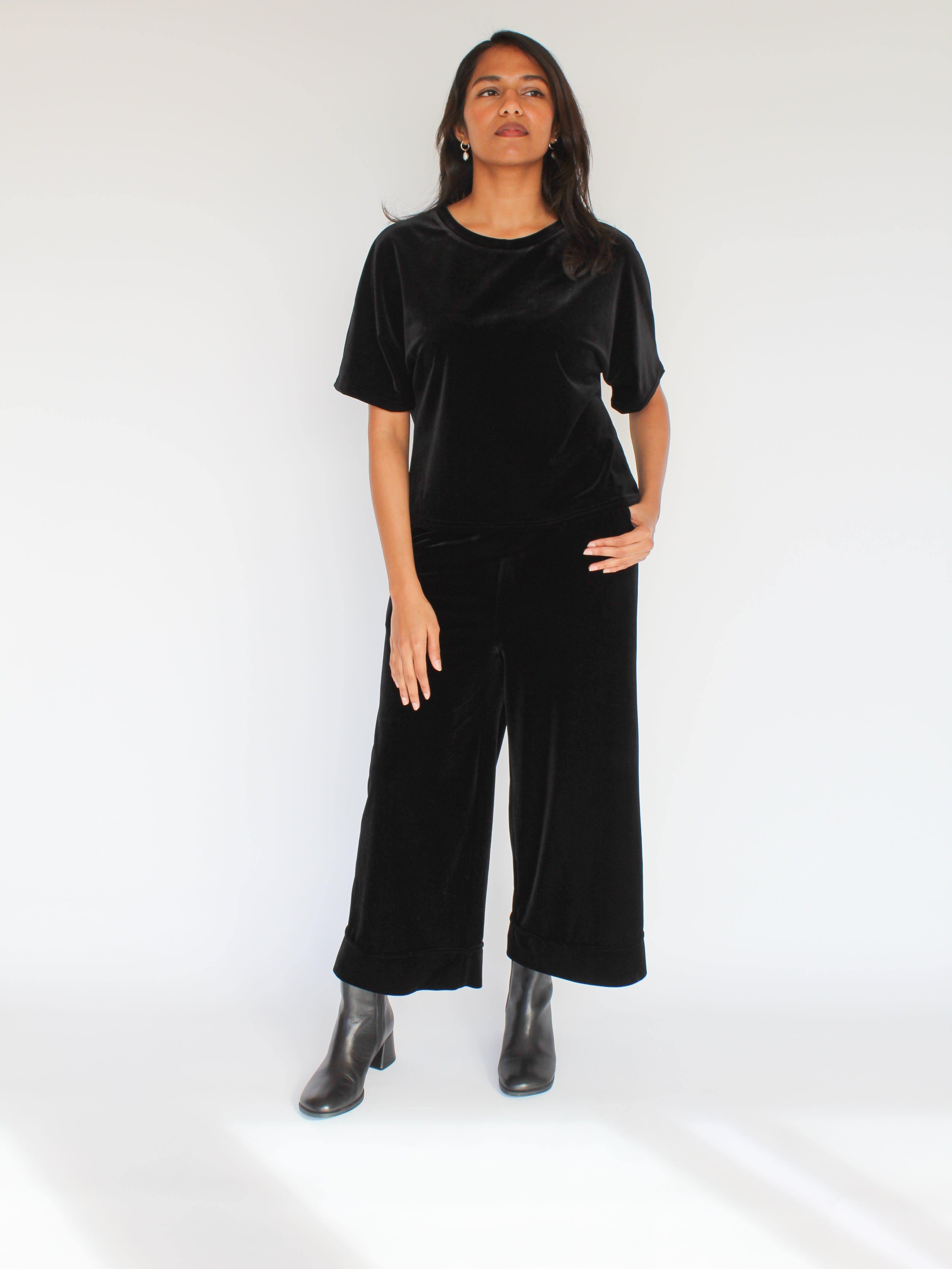 Sattva by Sarah - Velvet Everyday Crop Blouse -