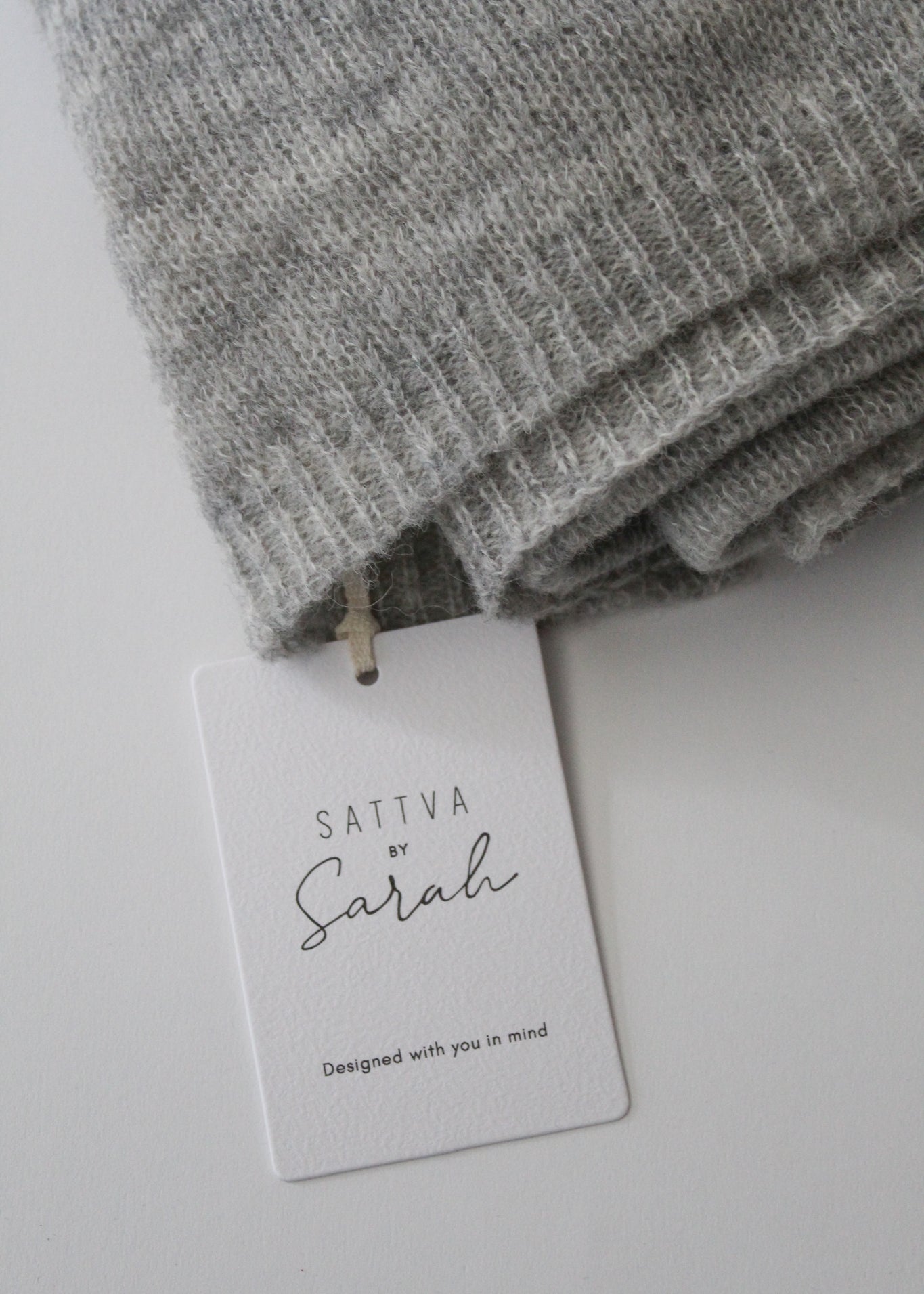 Sattva by Sarah - Scarf – Silver -