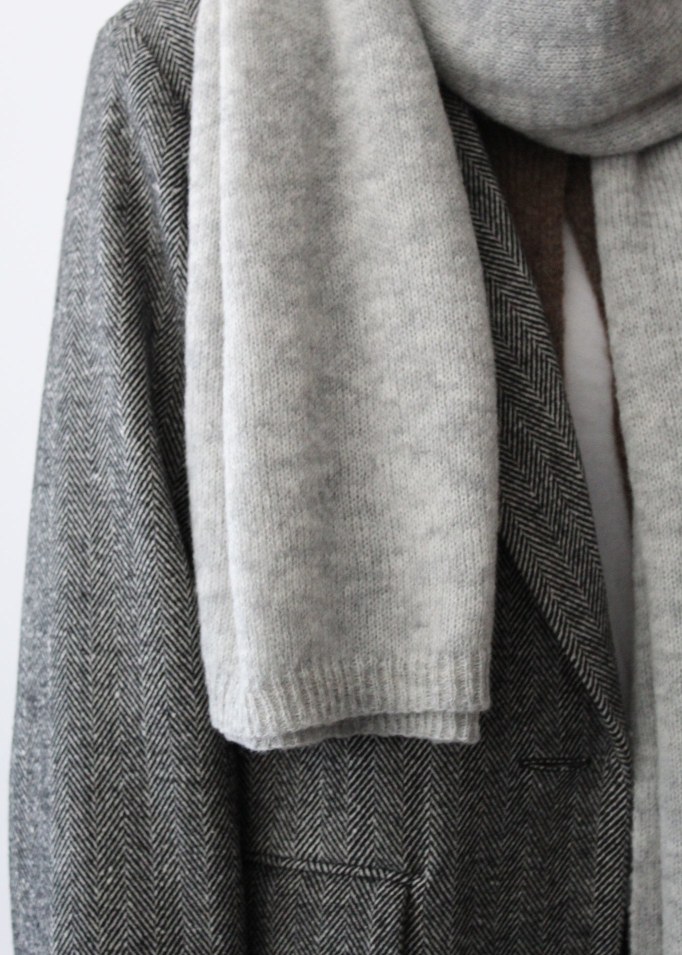 Sattva by Sarah - Scarf – Silver -