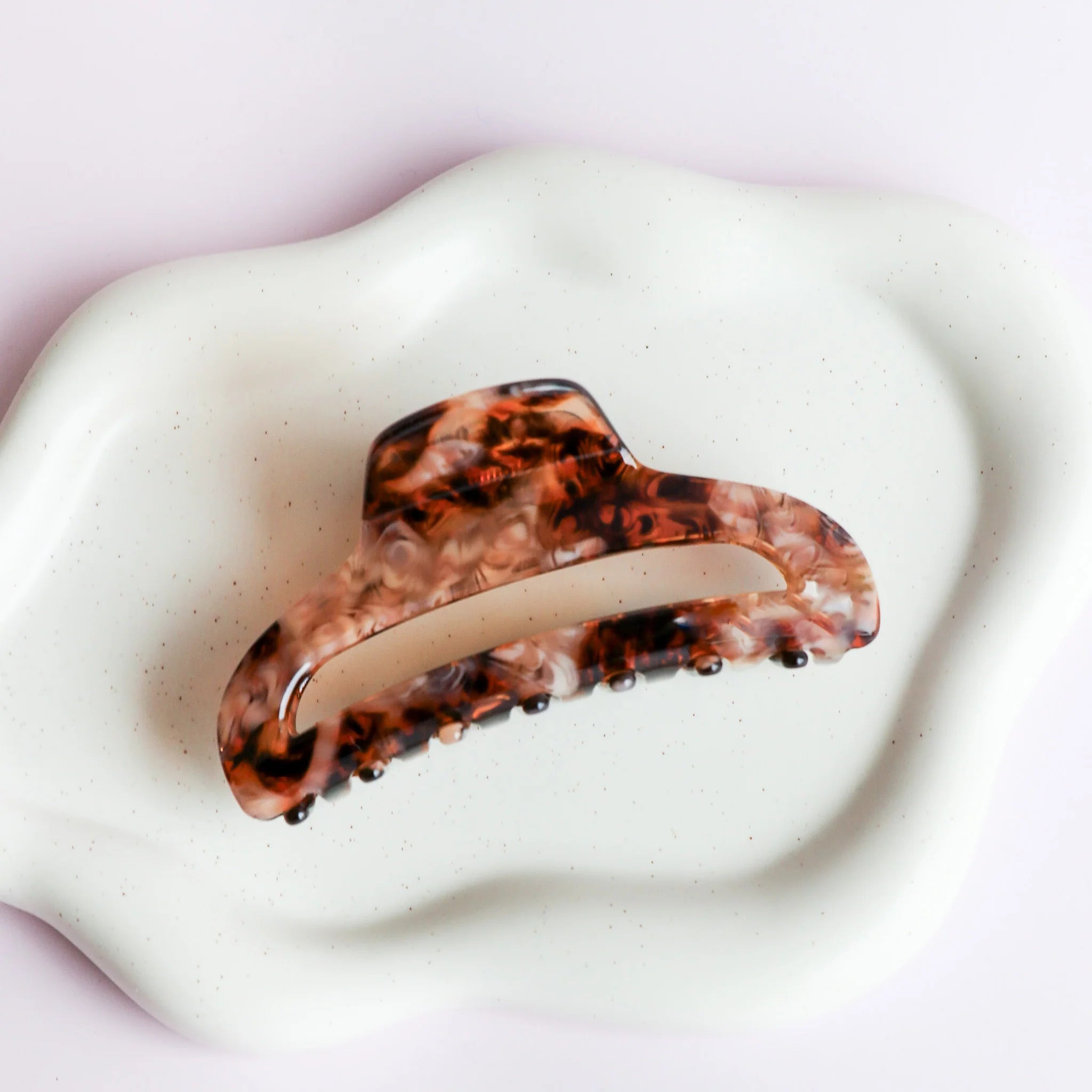 Horace - The Lydia Claw Clip – Brown -