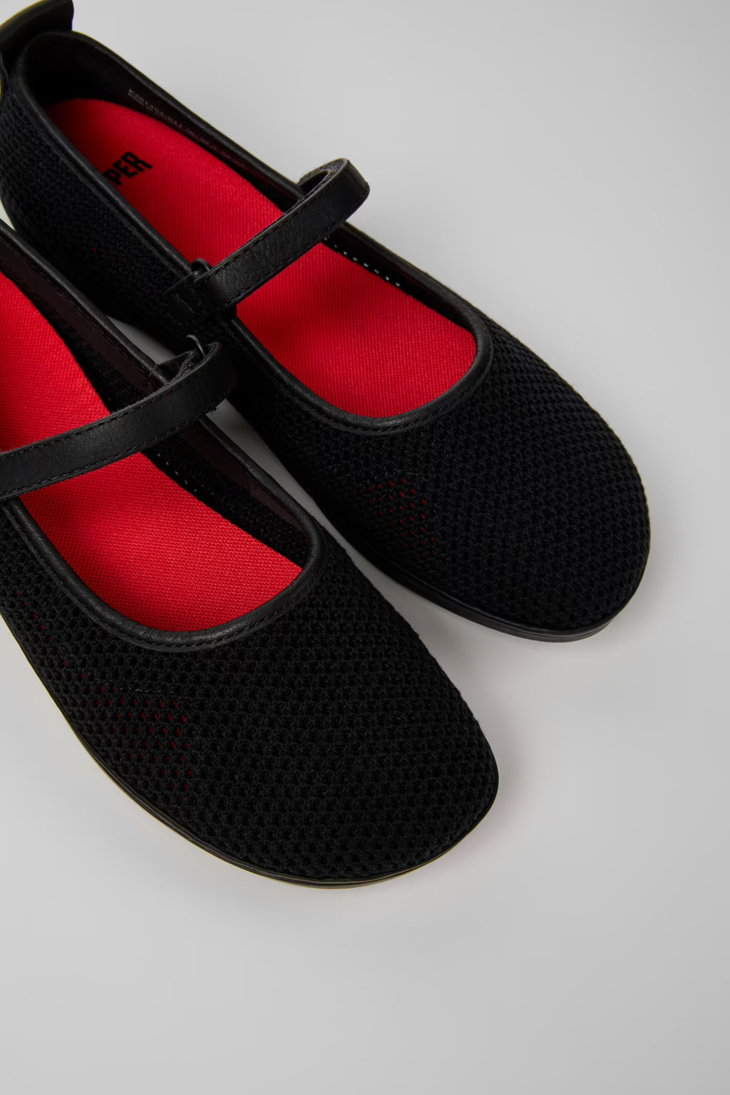 Camper - Right Nina Mesh Flat -