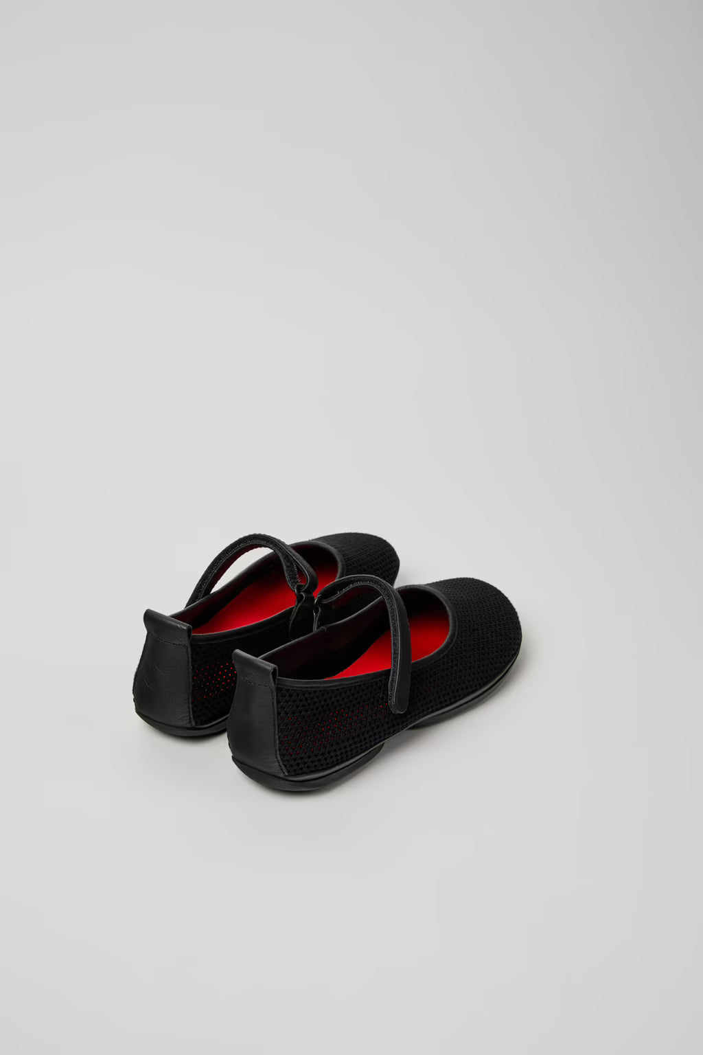 Camper - Right Nina Mesh Flat -