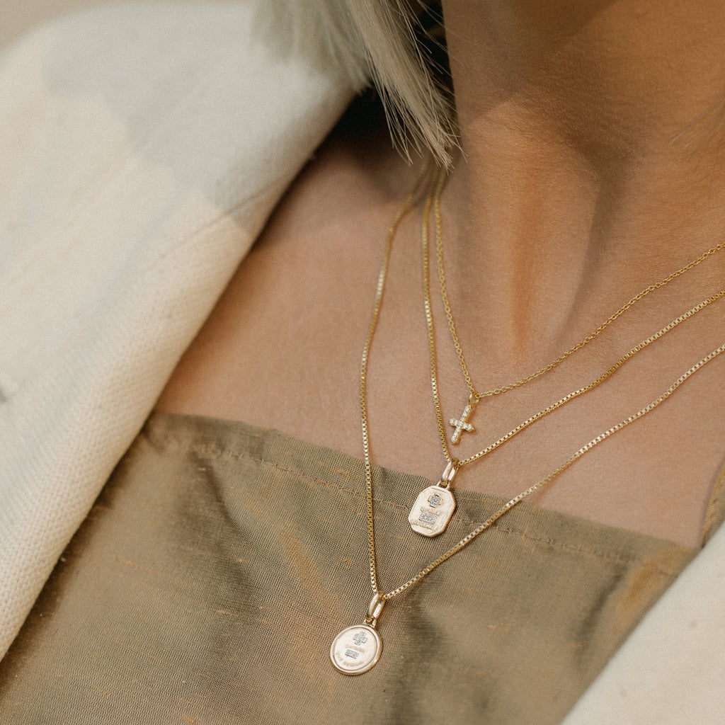 Leah Alexandra - Love Token Round - Gold