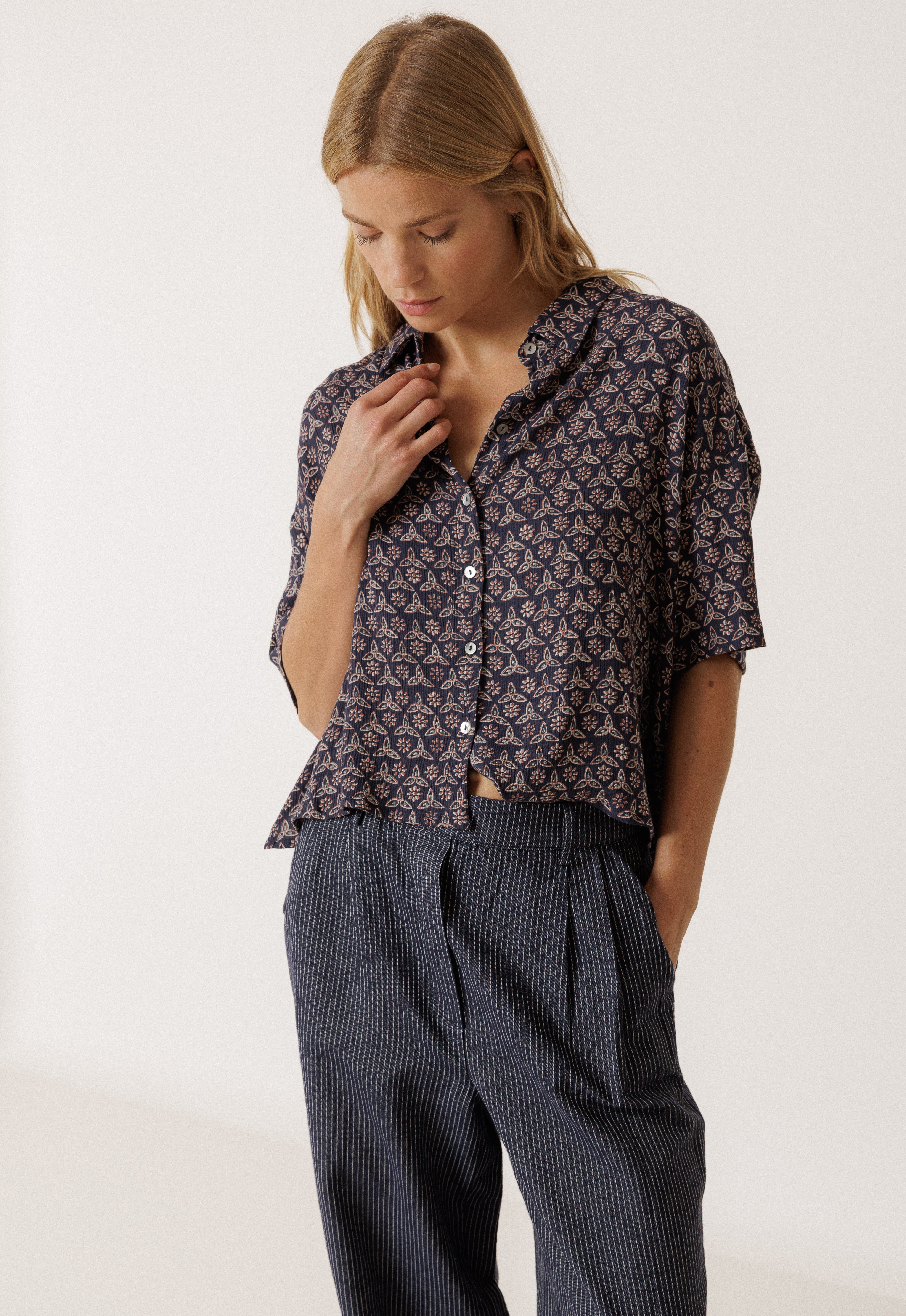 Indi & Cold - Oversize Block Print Blouse - Navy