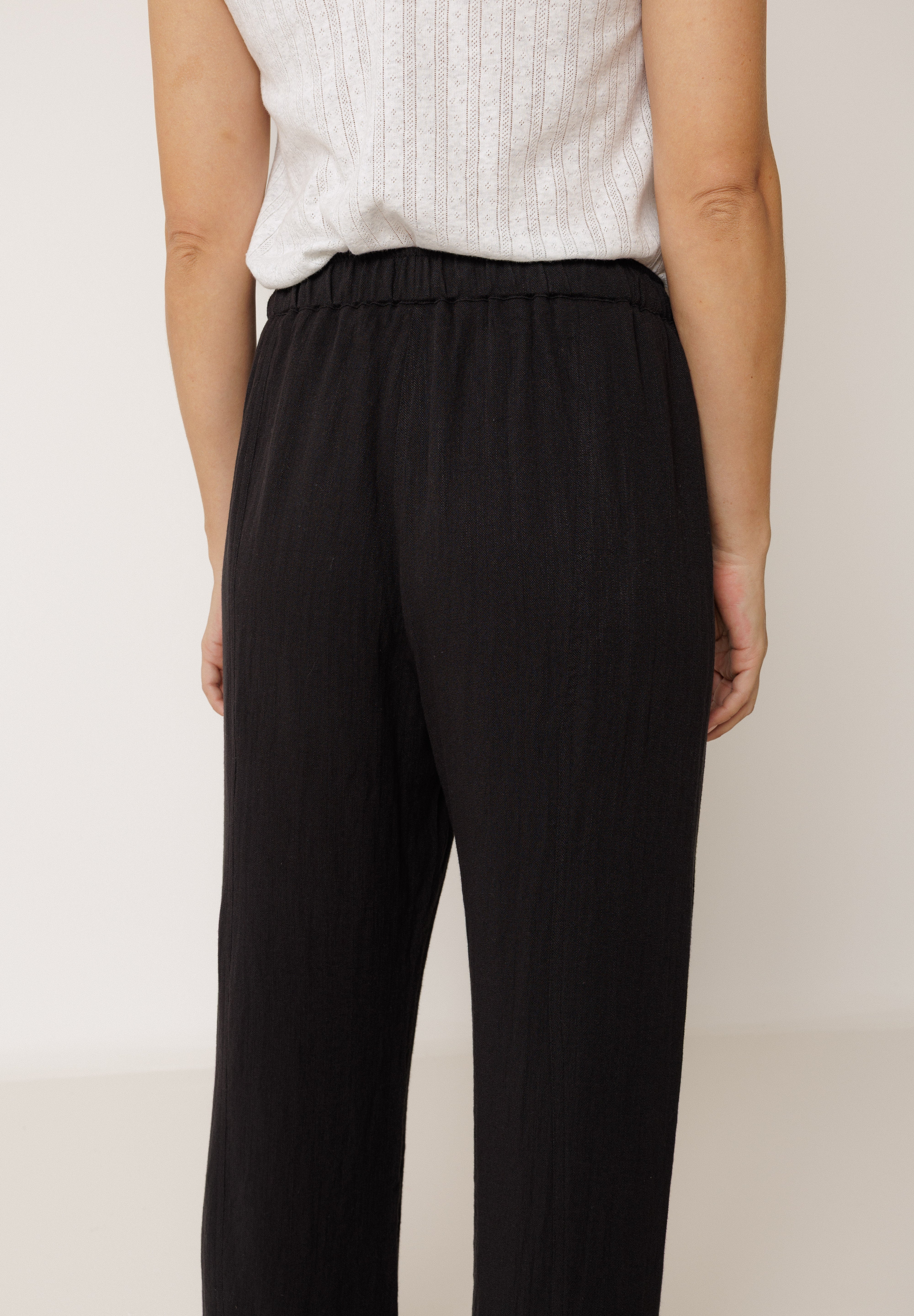 Indi & Cold - Flowy Pant With Drawstring -