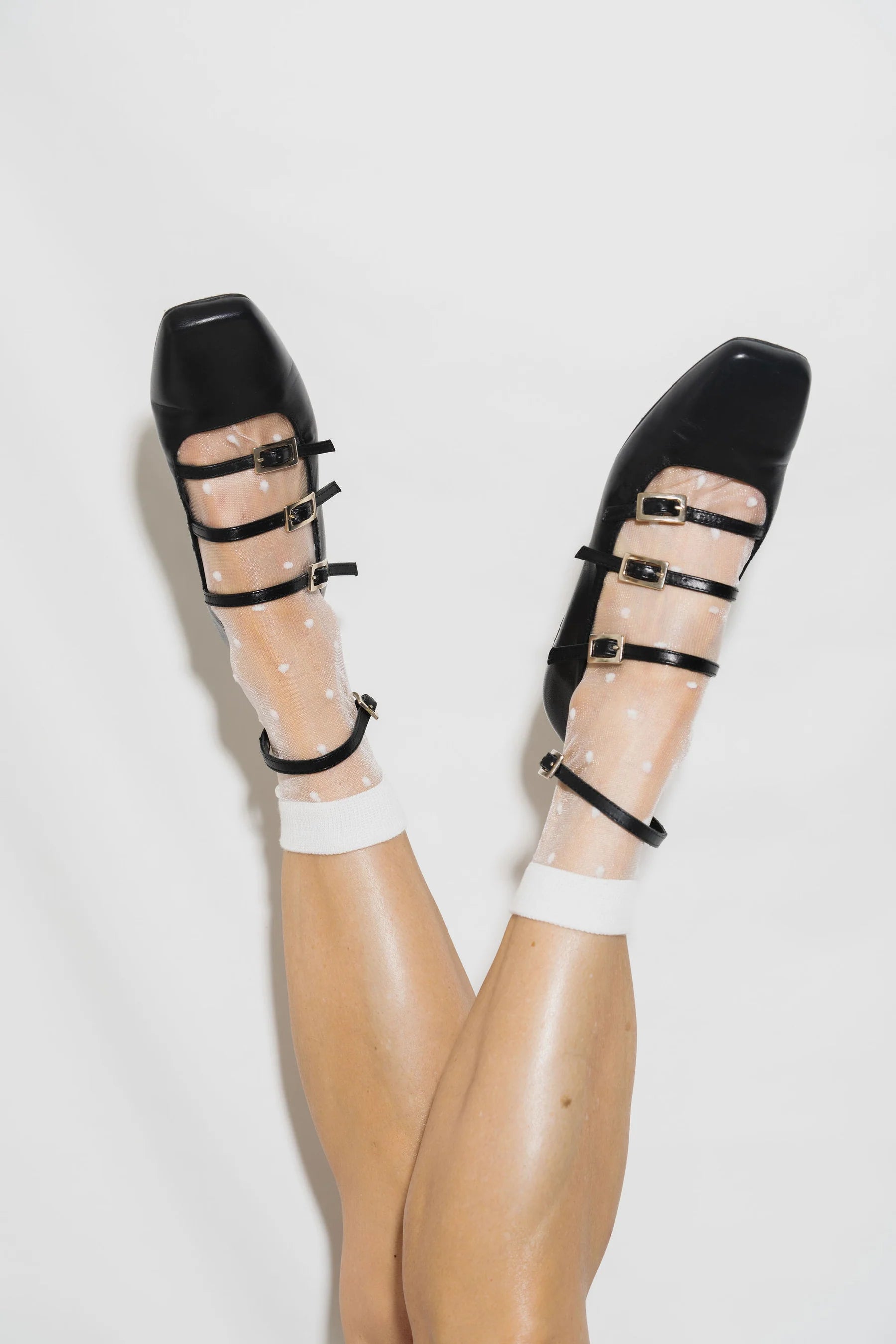 Unified - Sheer Dots Socks – White -