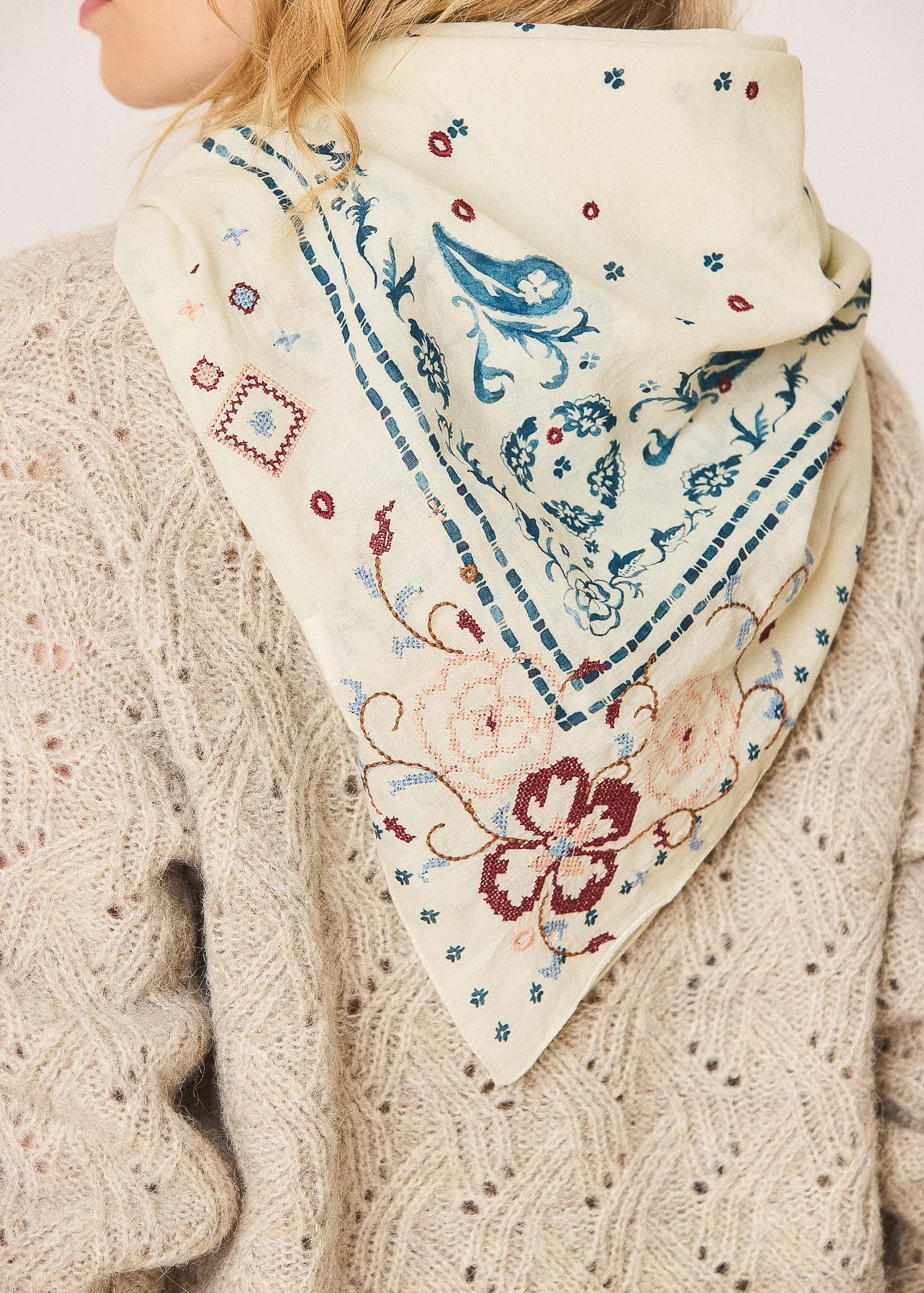 Indi & Cold - Cross Stitch Embroidered Handkerchief Ecru -
