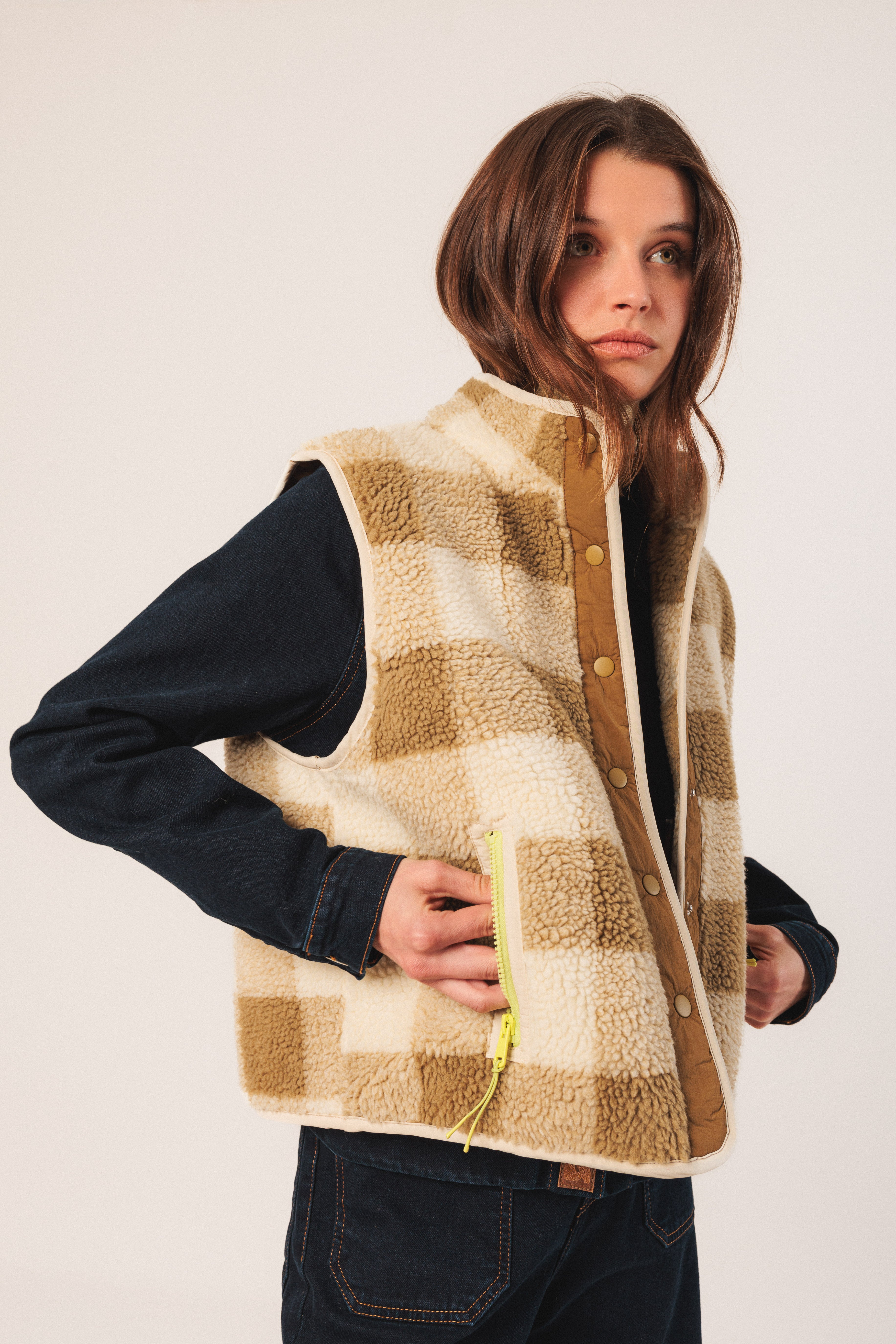 Indi & Cold - Plaid Vest -